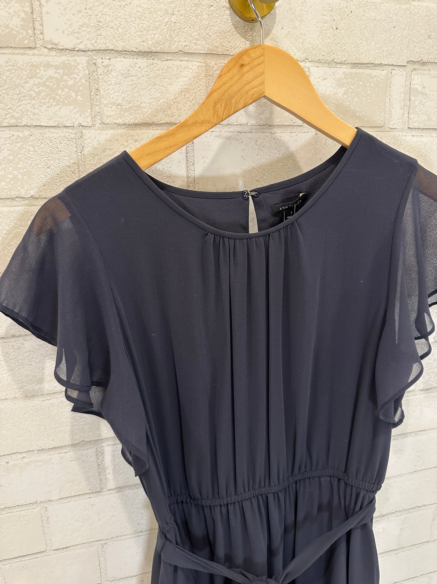 ANN TAYLOR Asymetrical length Midi Dress / S