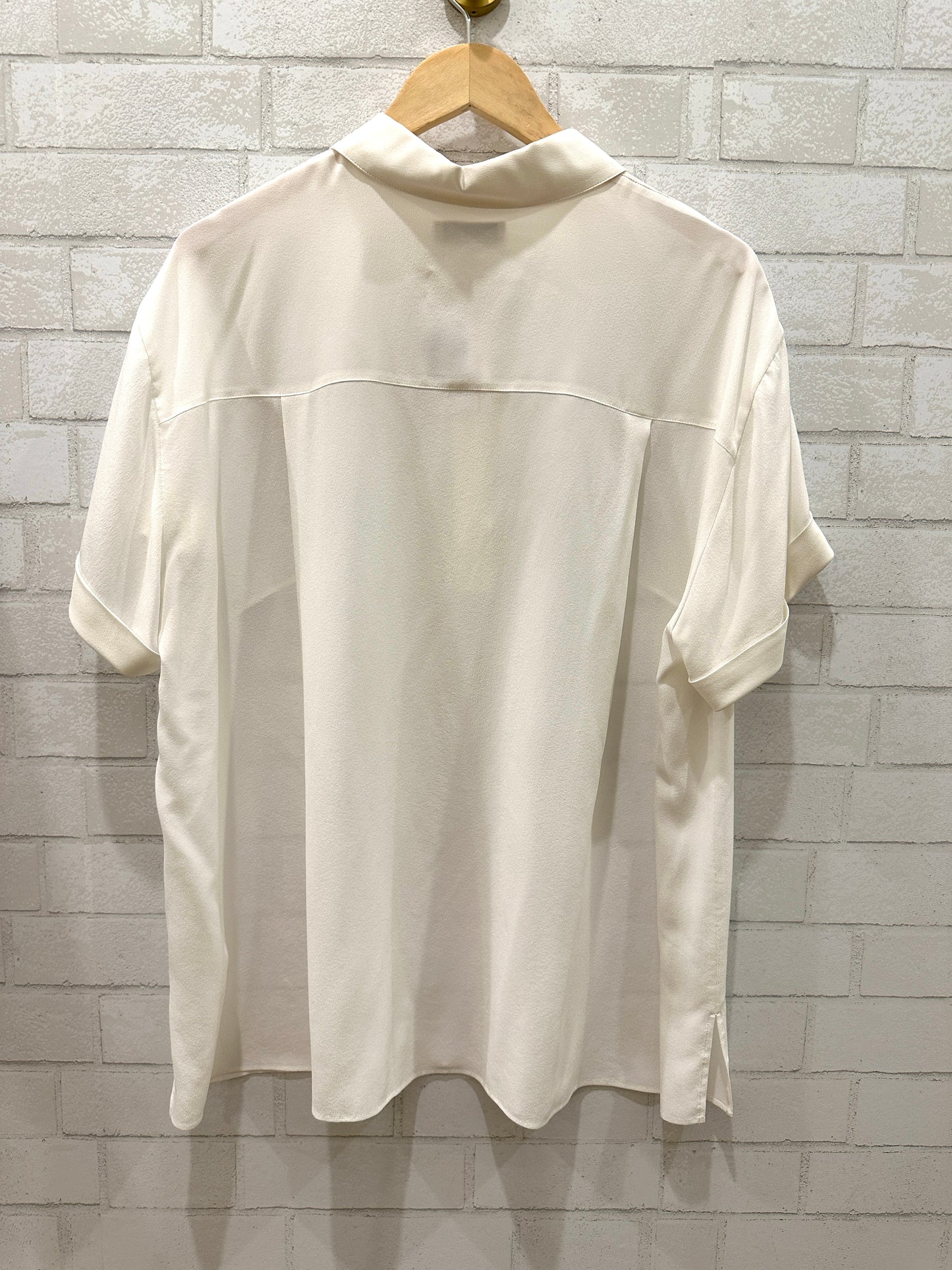 LAFAYETTE 148 NWT SS Shirt / XL