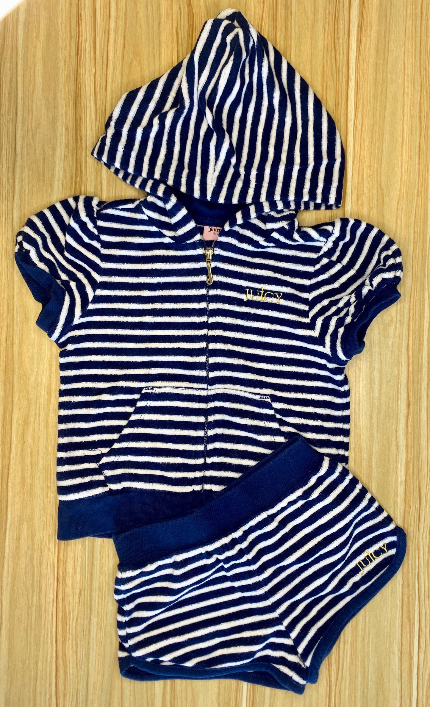 JUICY COUTURE Sponge Outfit 2 pieces / 4Y