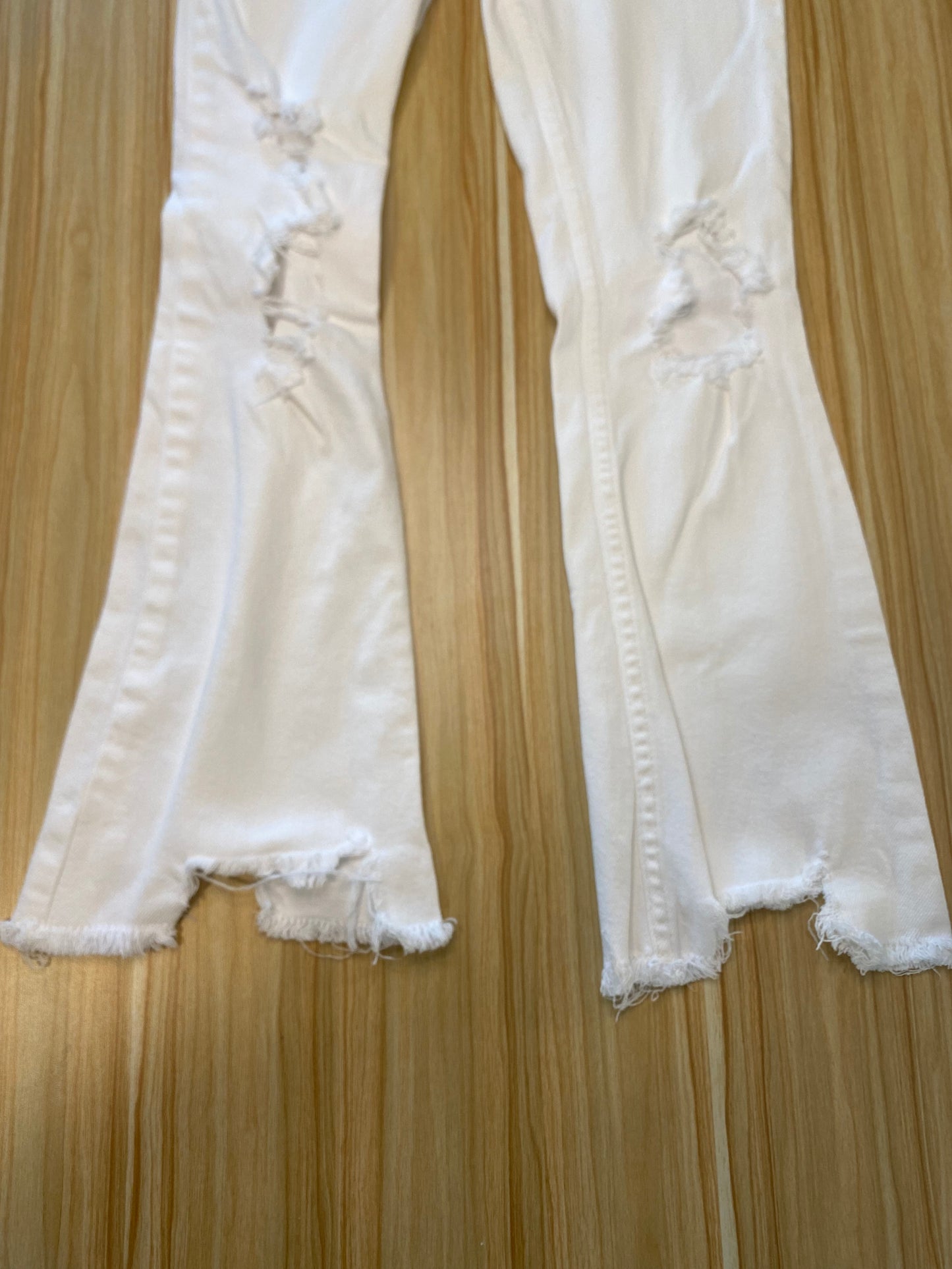 ZARA ripped jeans / 10Y