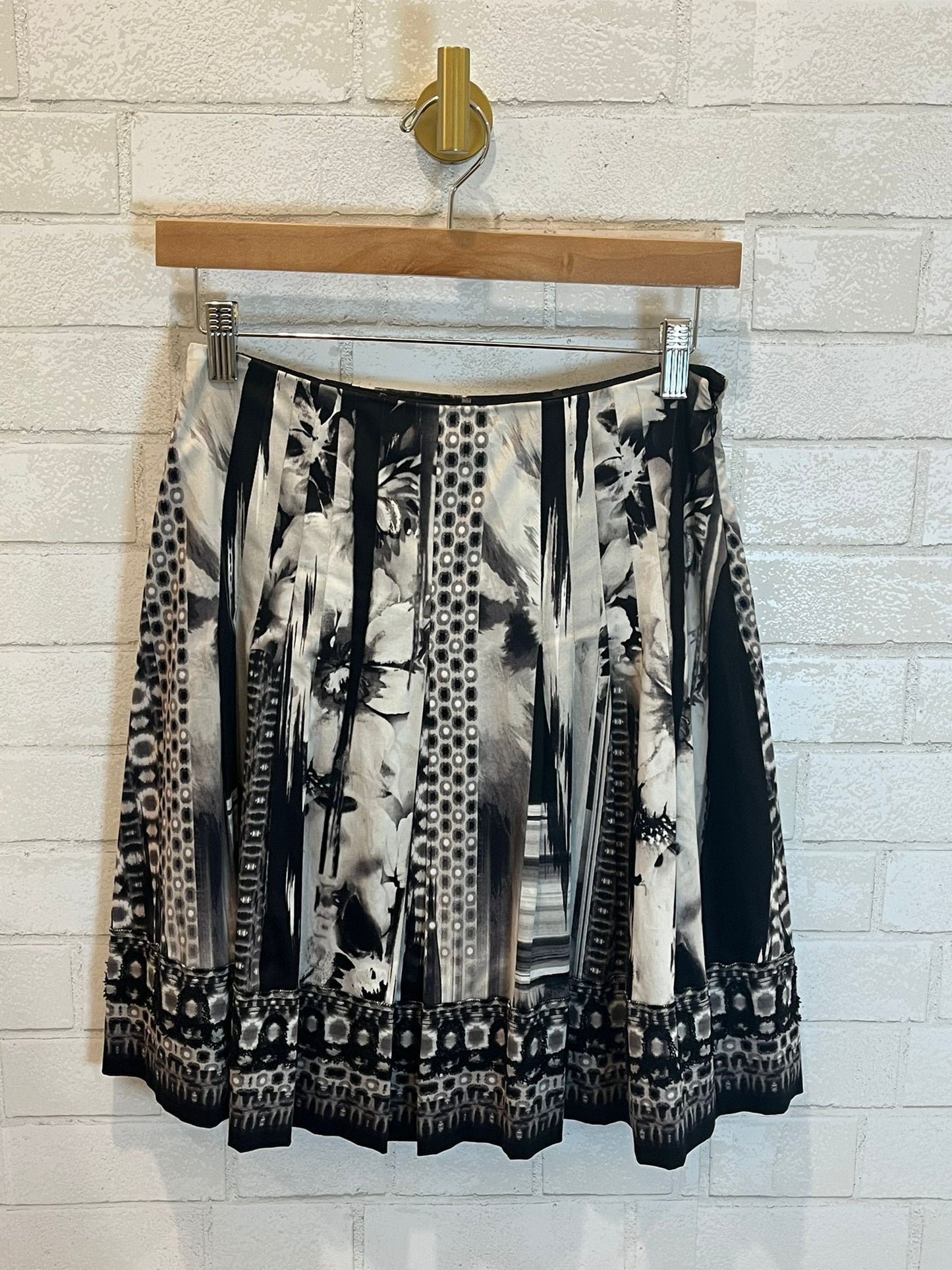 ELIE TAHARI Mini Pleated Skirt / S