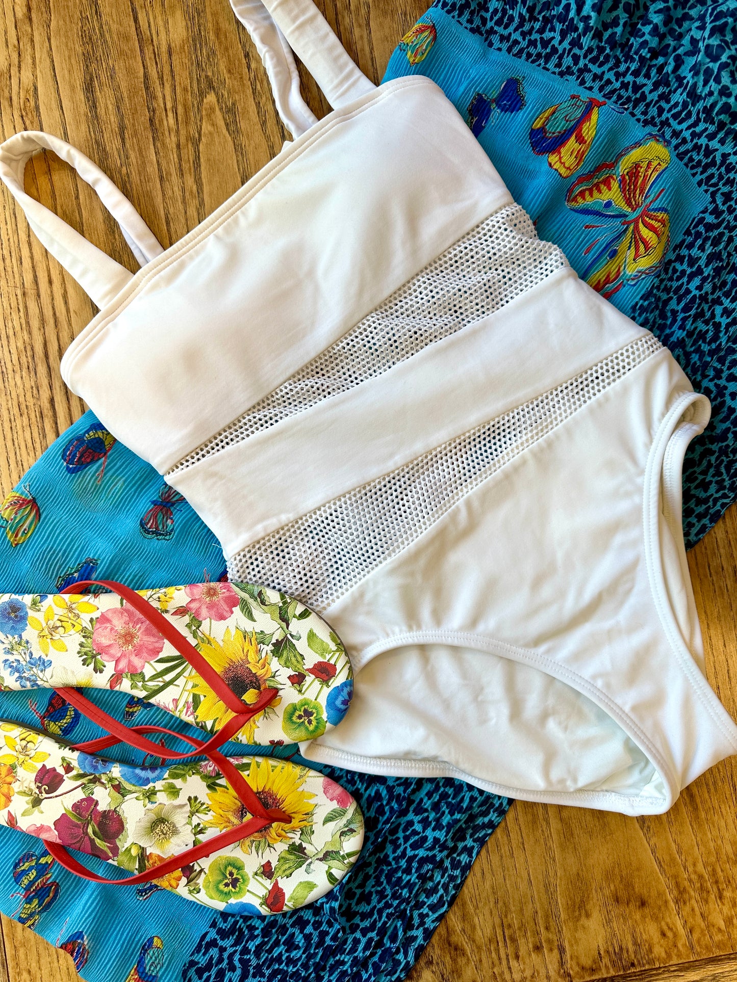 DKNY one piece swimsuit SIze S