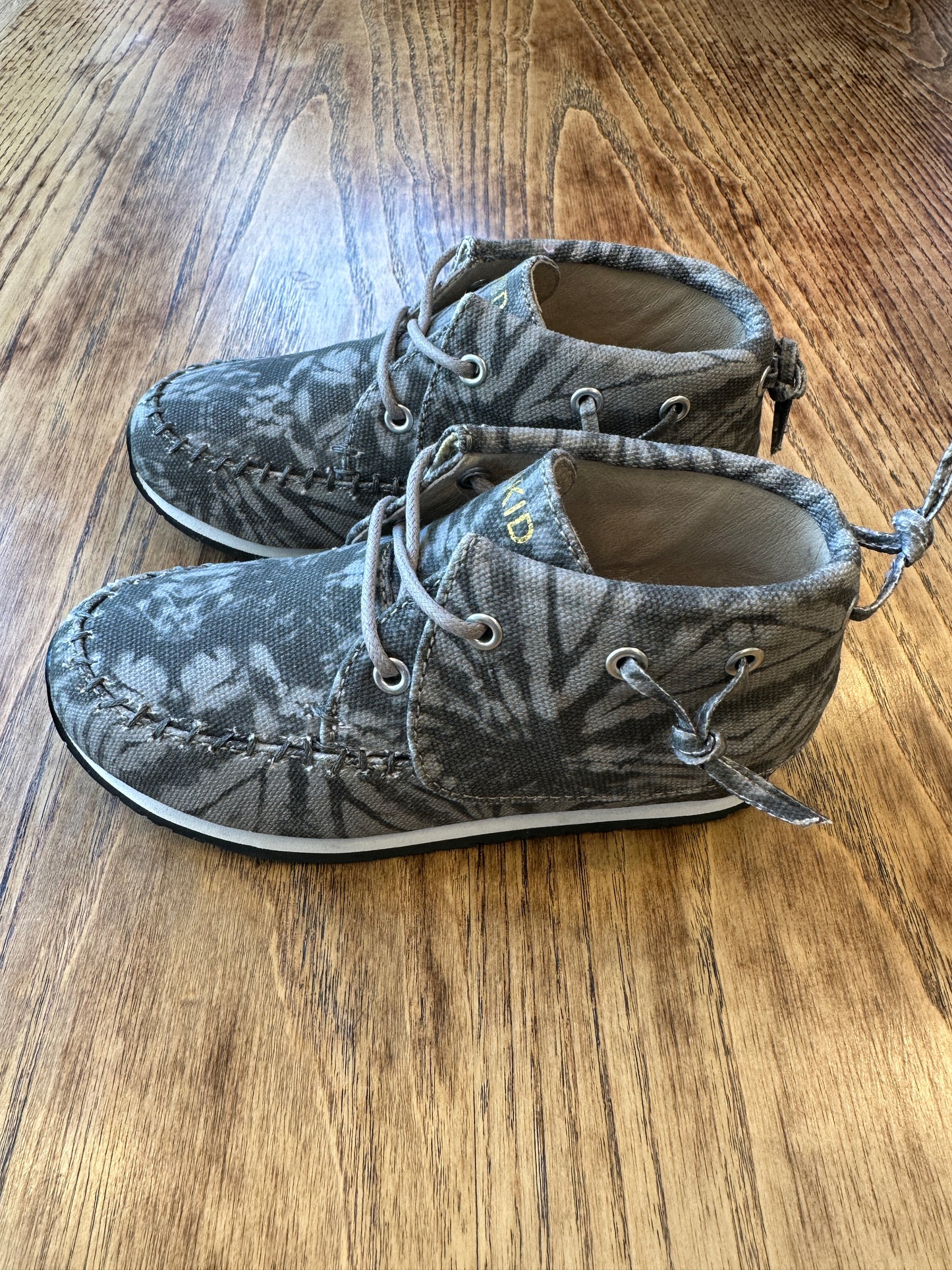 AKID cotton boots with lace new / US 11 UE 28