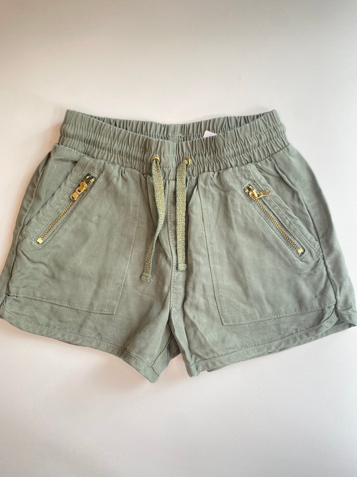 HM short / 3-4Y