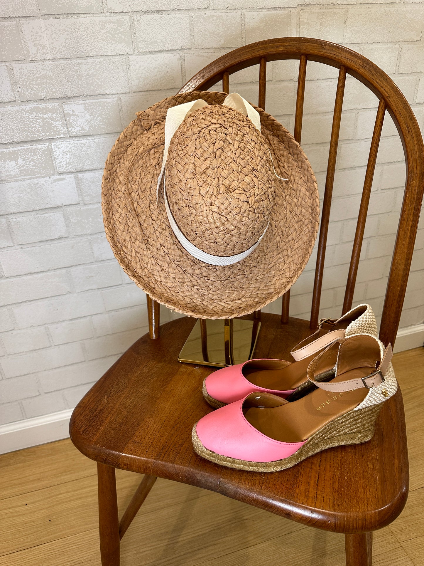 HELEN KAMINSKI rafia white band hat NWT
