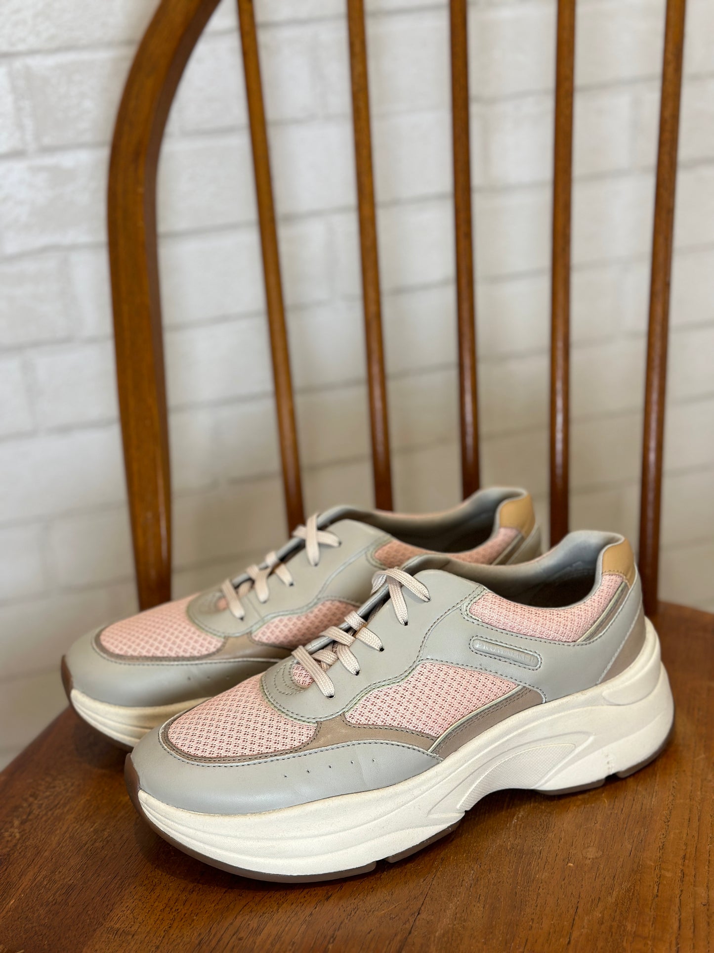 ROCKPORT Suede Sneakers / US8.5
