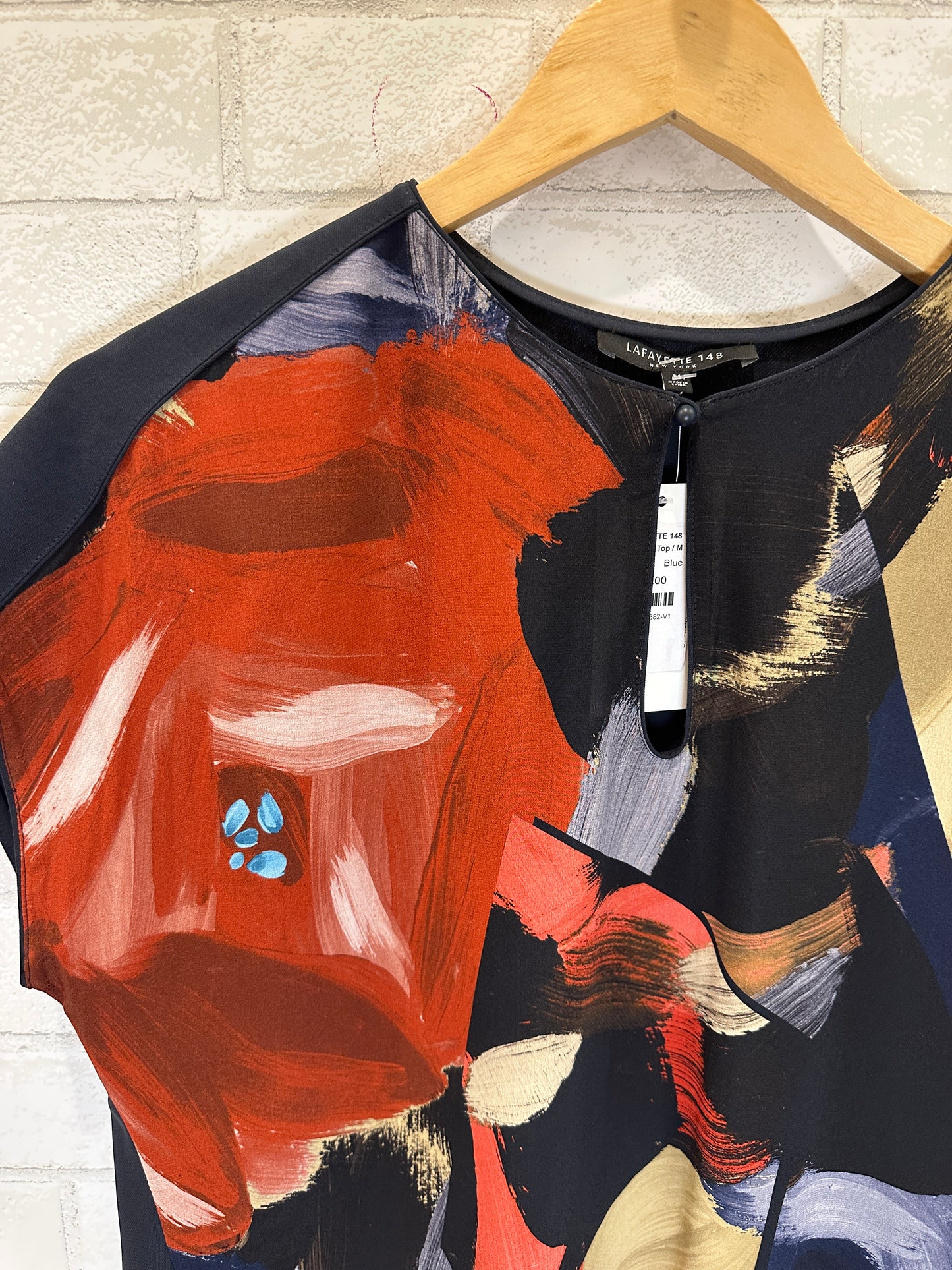 LAFAYETTE 148 Silk front Top / M