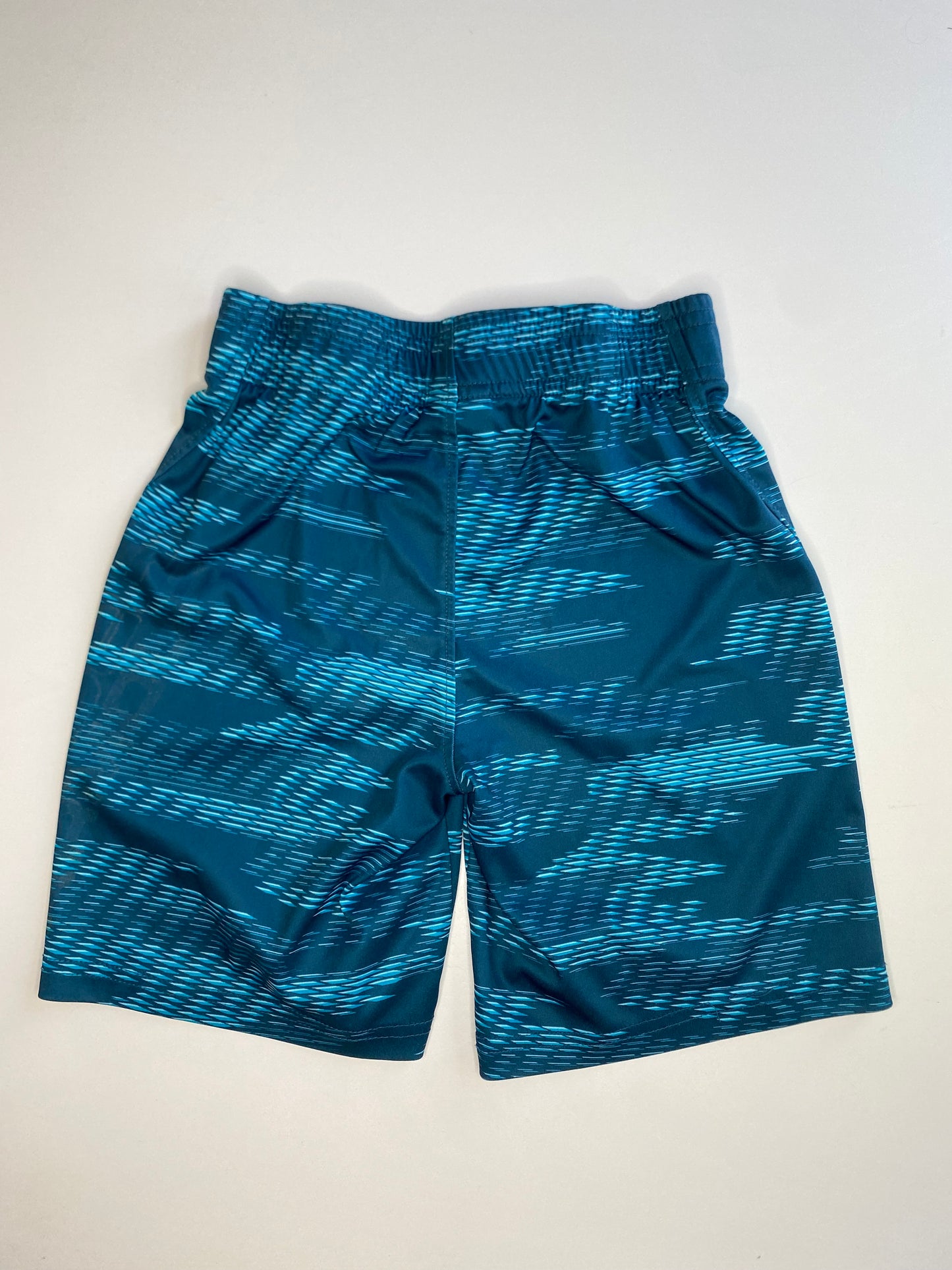 UNDER ARMOR Shorts SIze 7Y