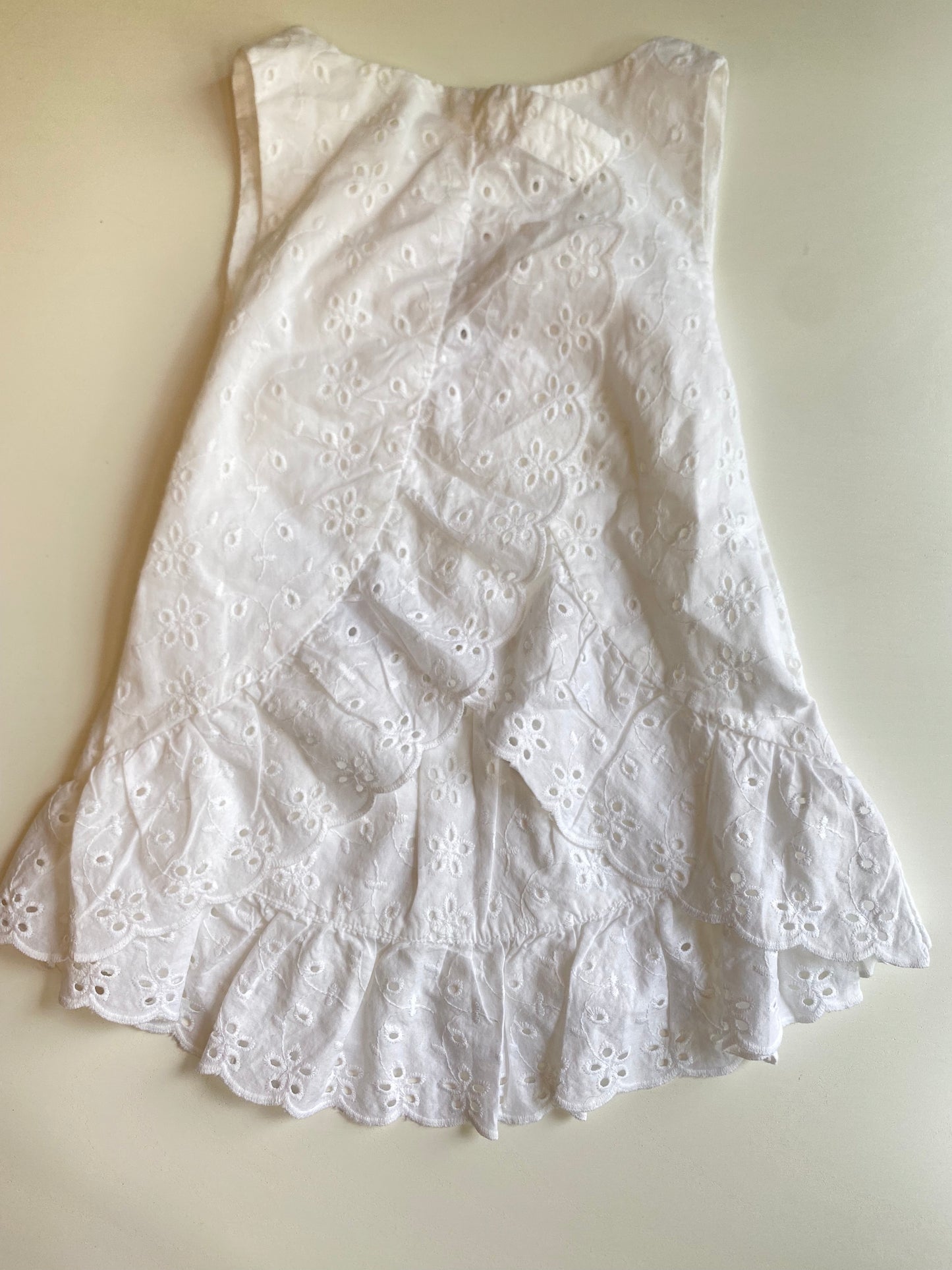 RALPH LAUREN eyelet top NWT/ 4Y