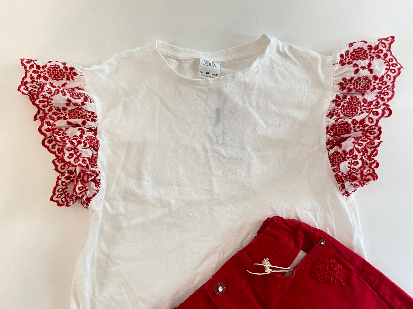 ZARA ruffle sleeve t-shirt / 10y