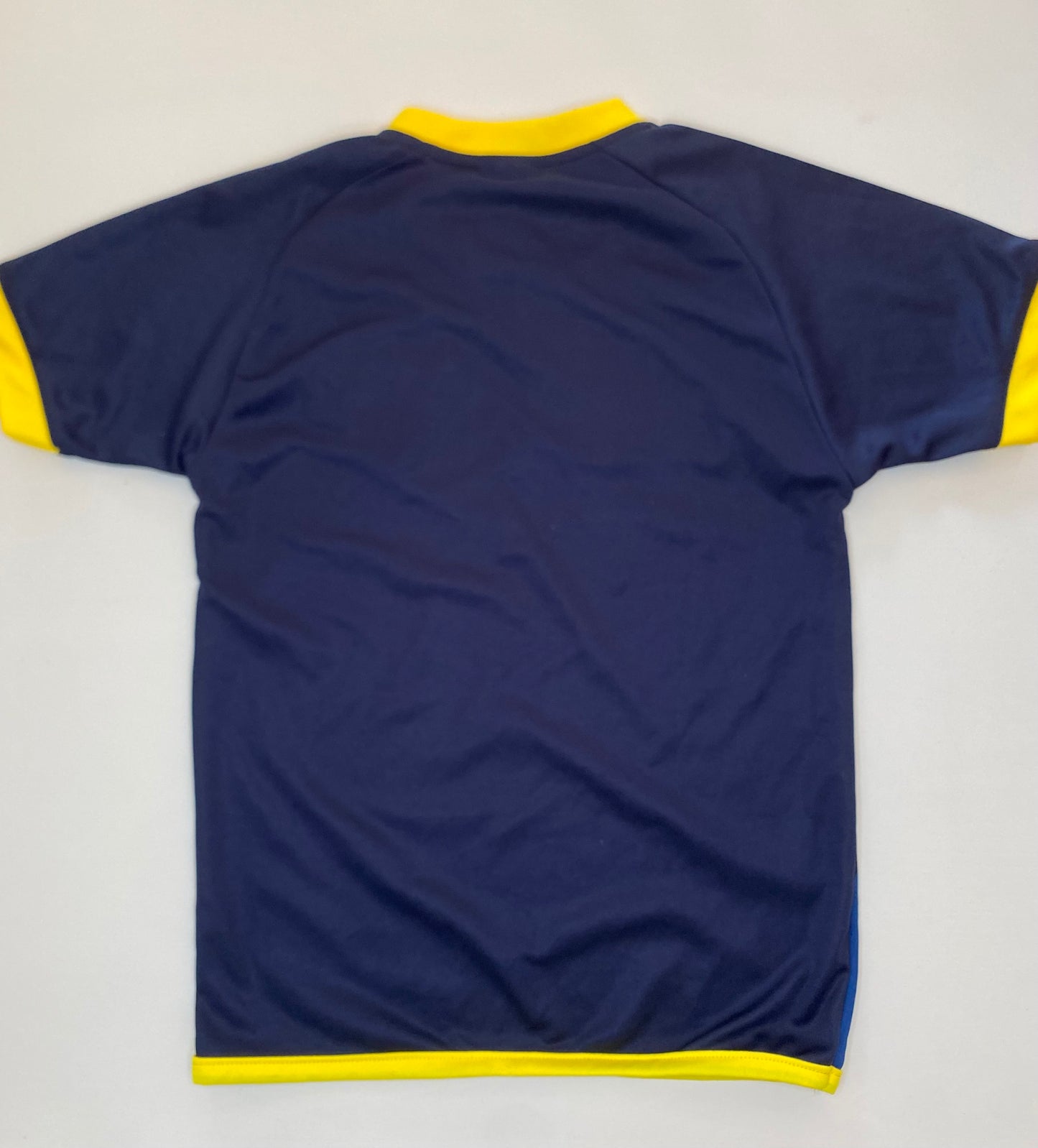ECUADOR soccer shirt NWT/ 8Y