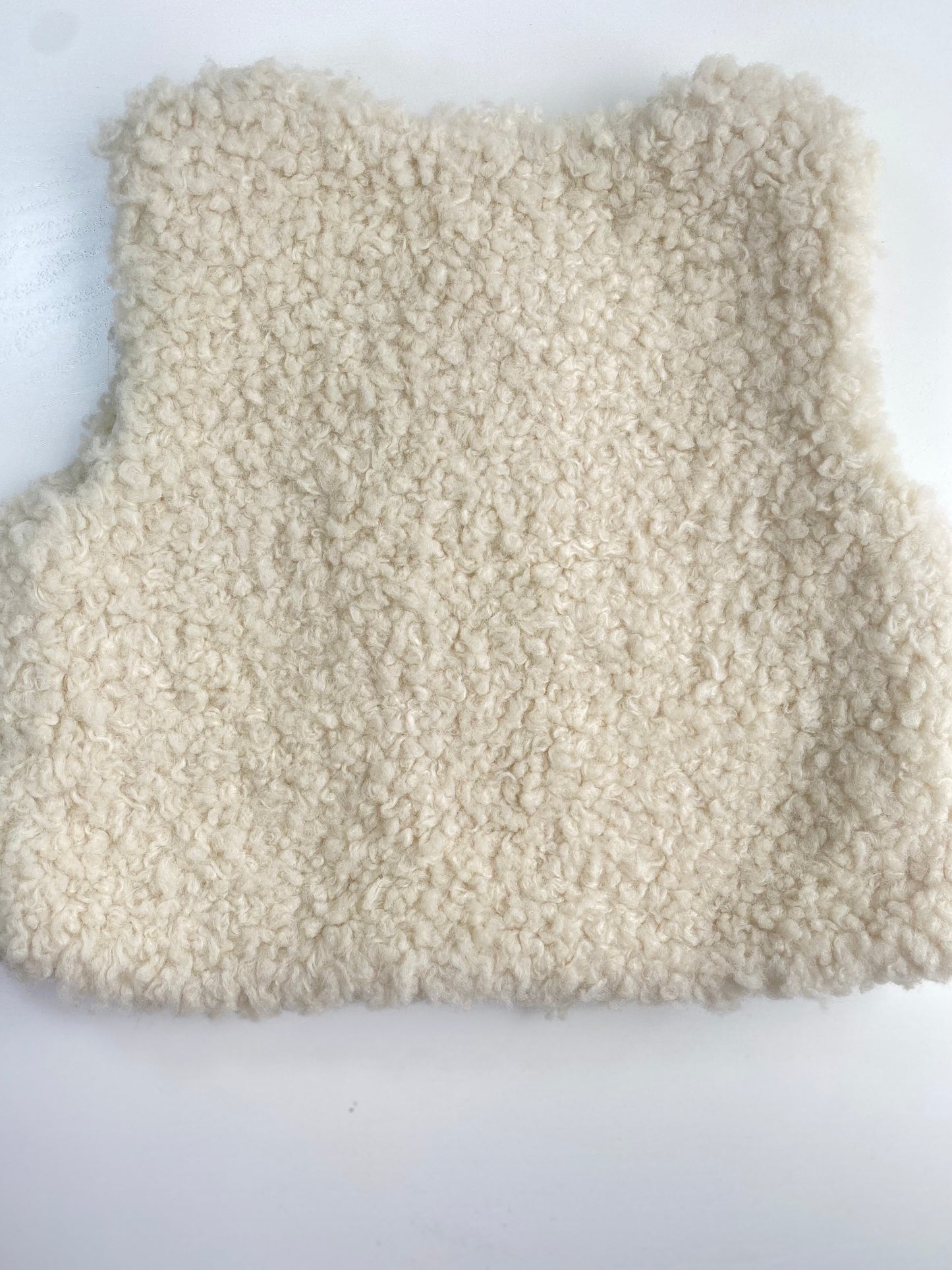 BOUTCHOU faux shearling vest/ 3Y