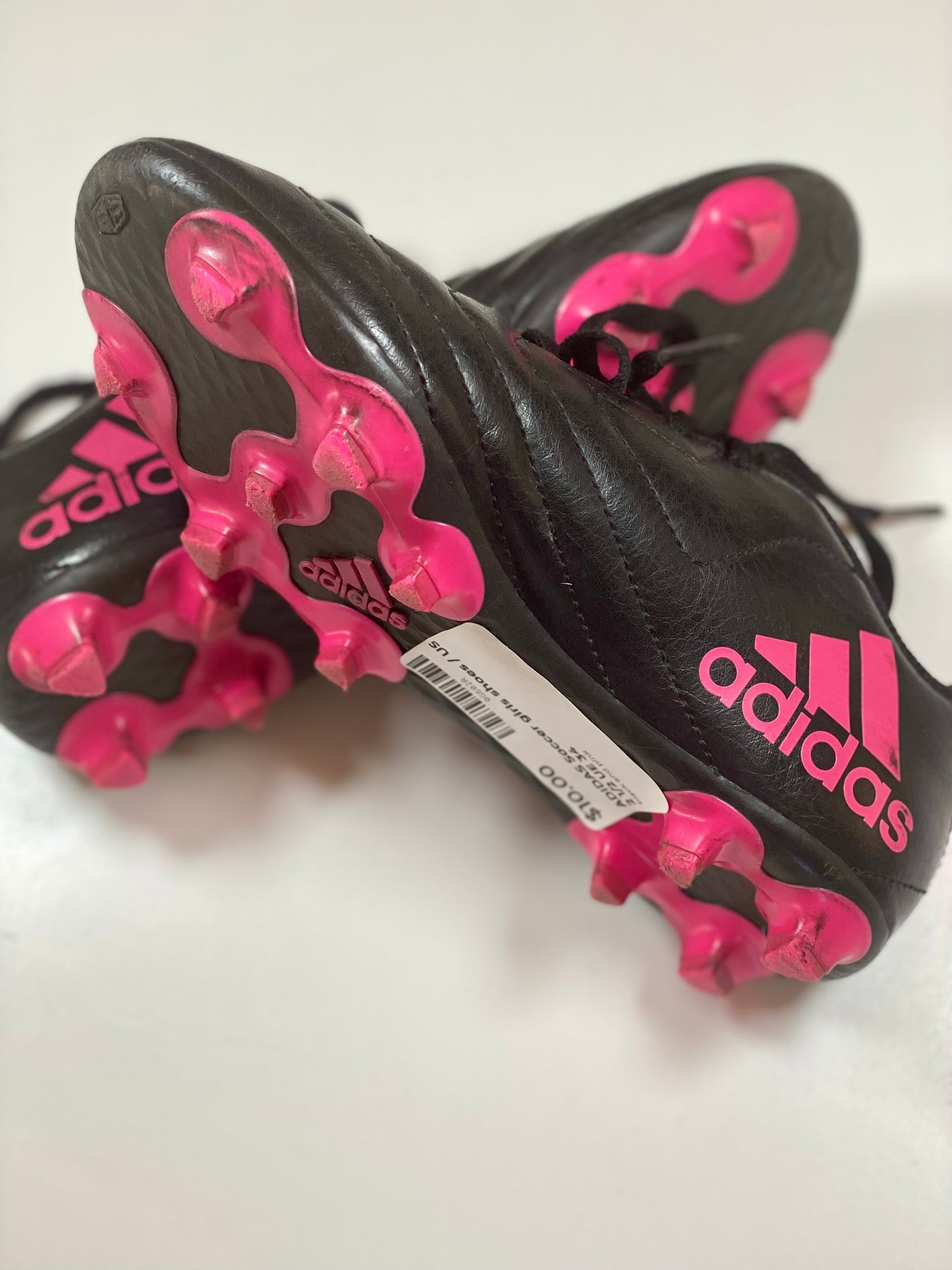 ADIDAS Soccer girls shoes / US 2 1/2 UE 34