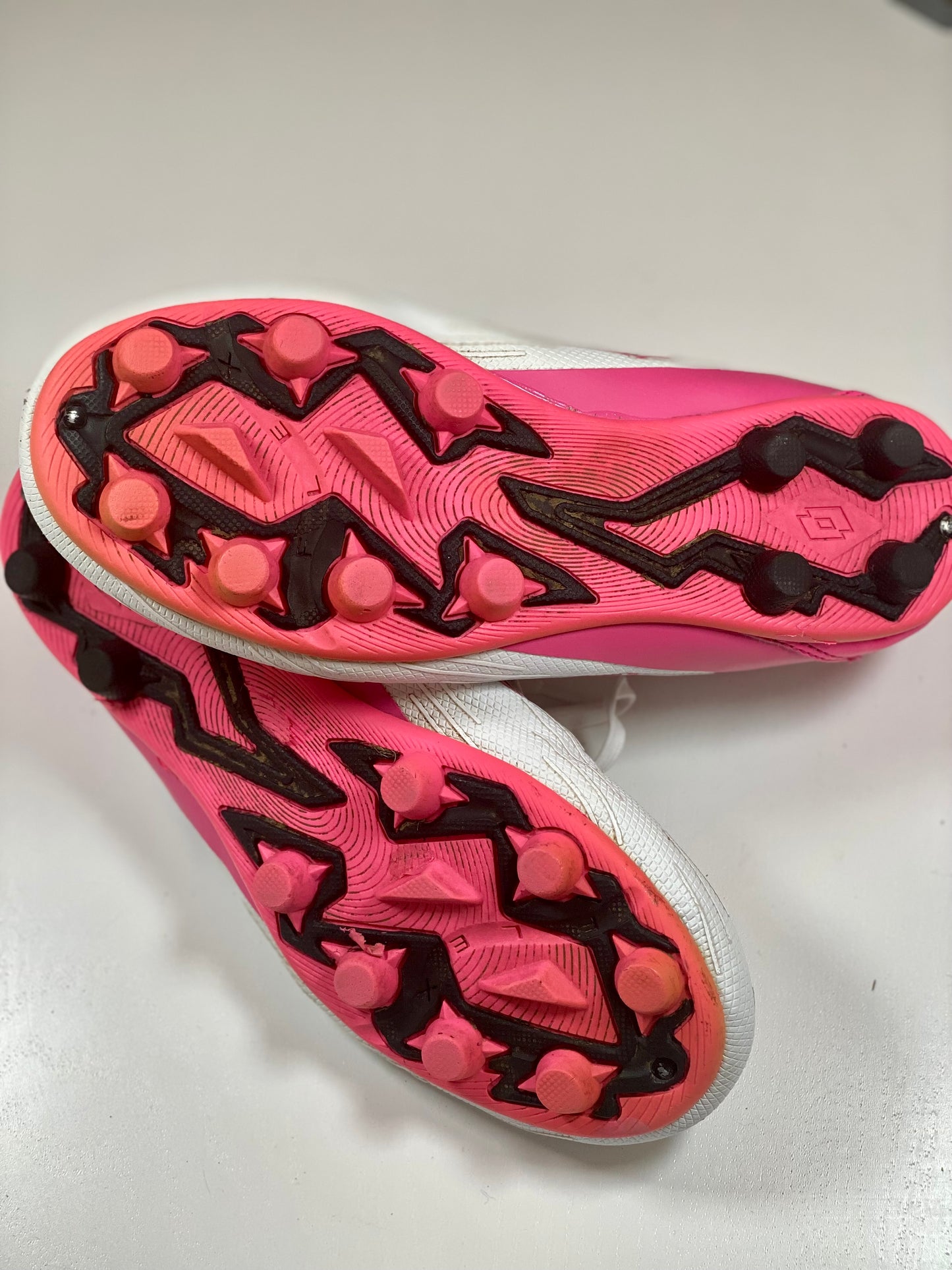 LOTTO Cleats / US3.5