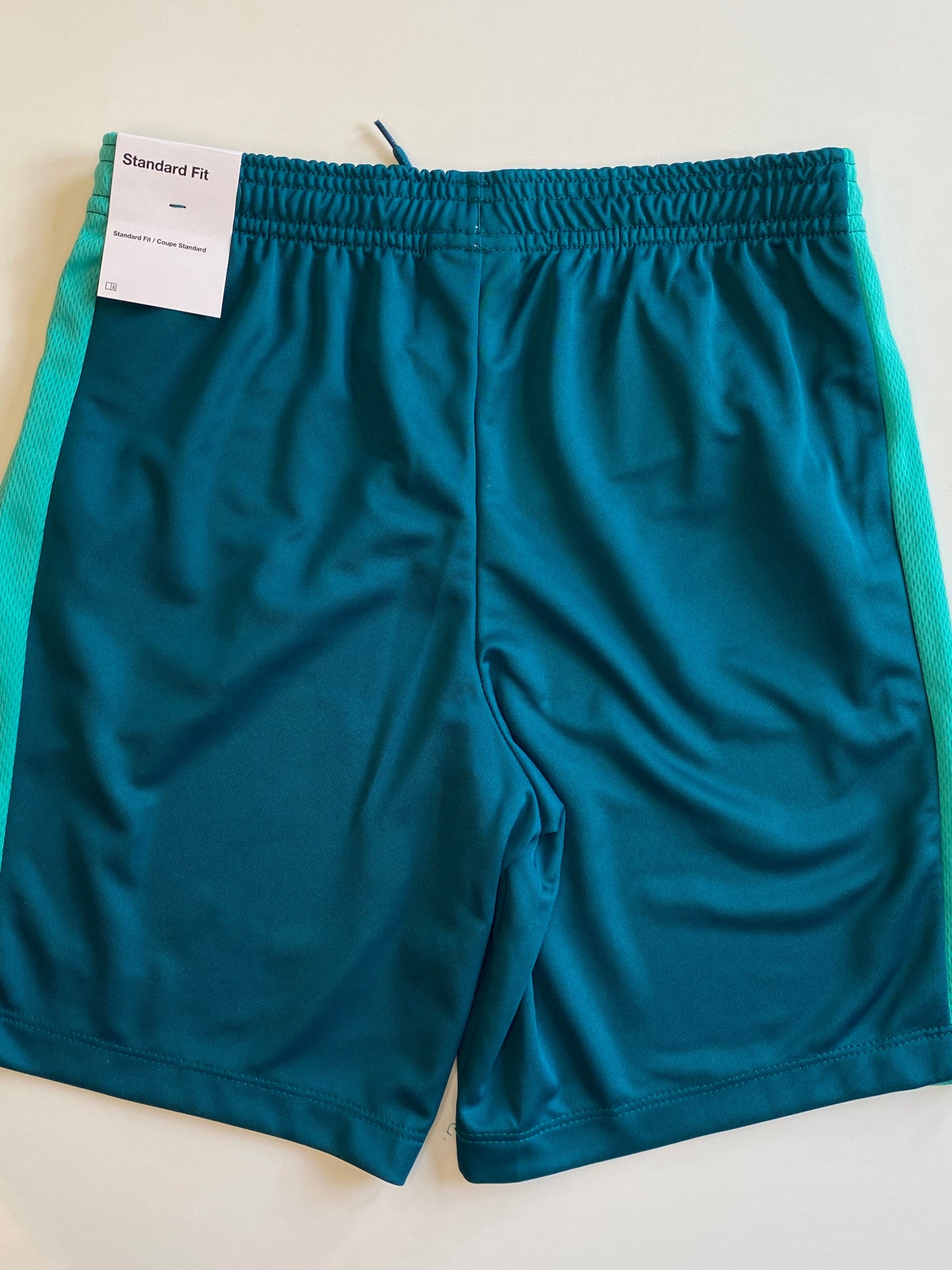 NIKE shorts NWT/ 8Y