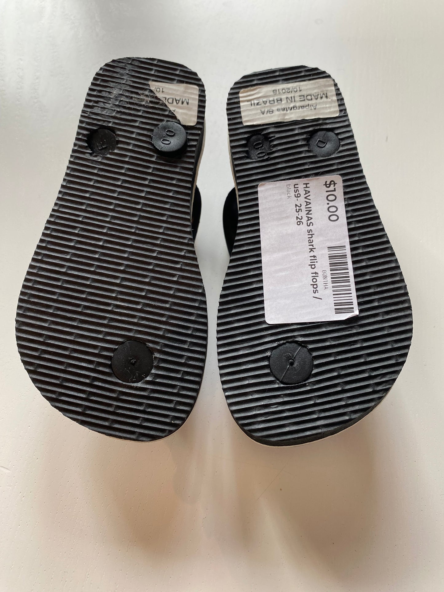 HAVAIANAS shark flip flops / us9- 25-26