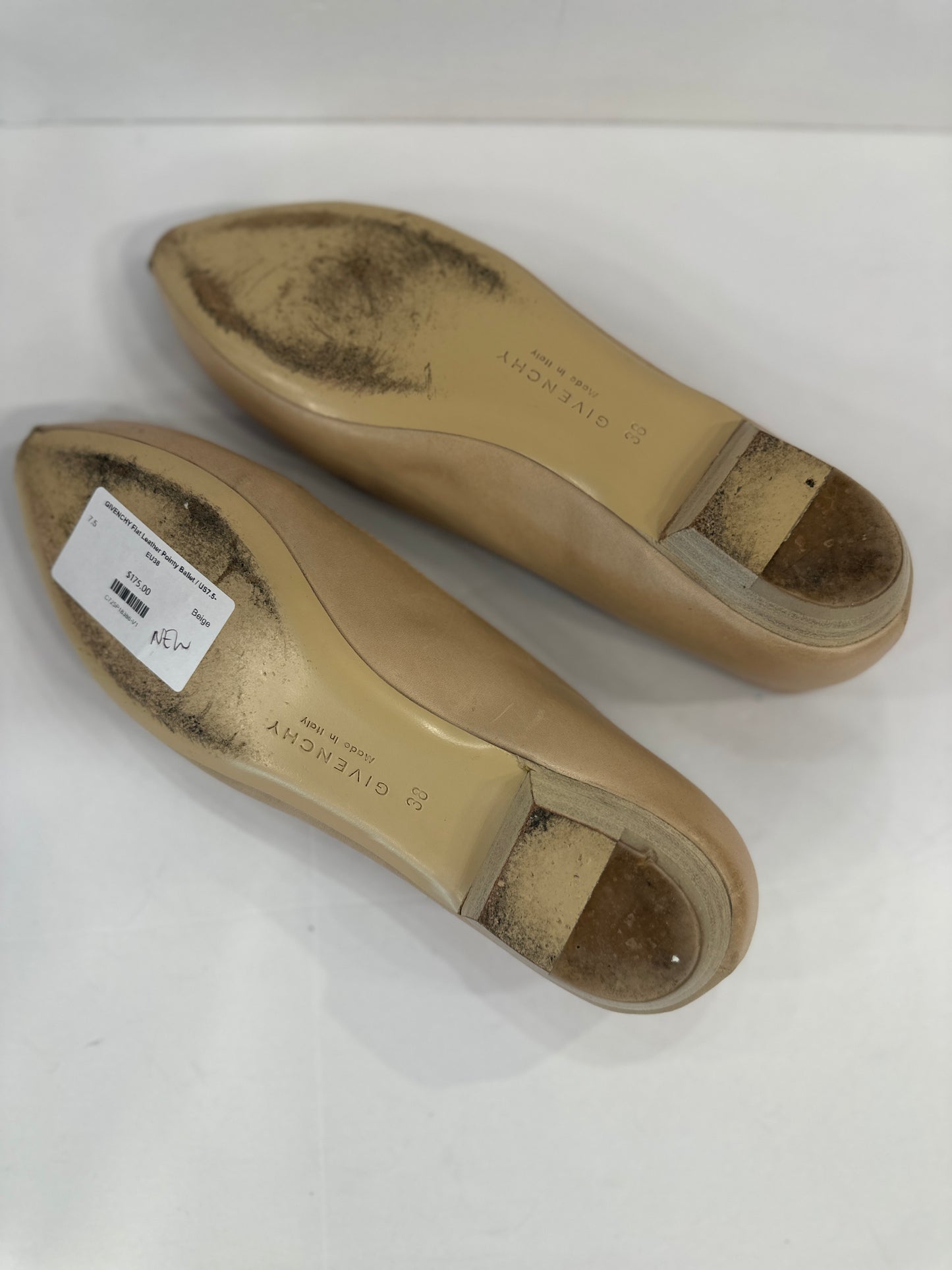GIVENCHY Flat Leather Pointy Ballet / US7.5-EU38
