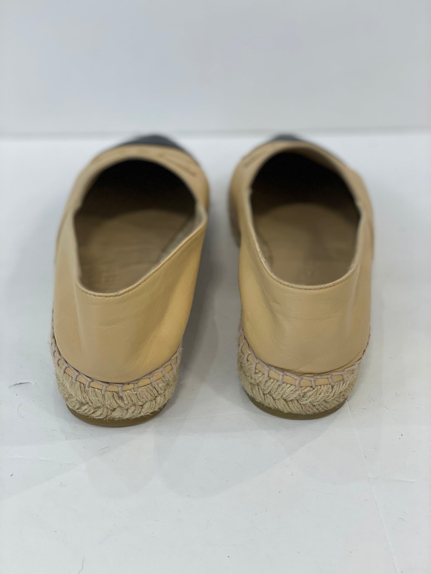 CHANEL Bi-Color Leather Espadrilles / US6.5-EU37