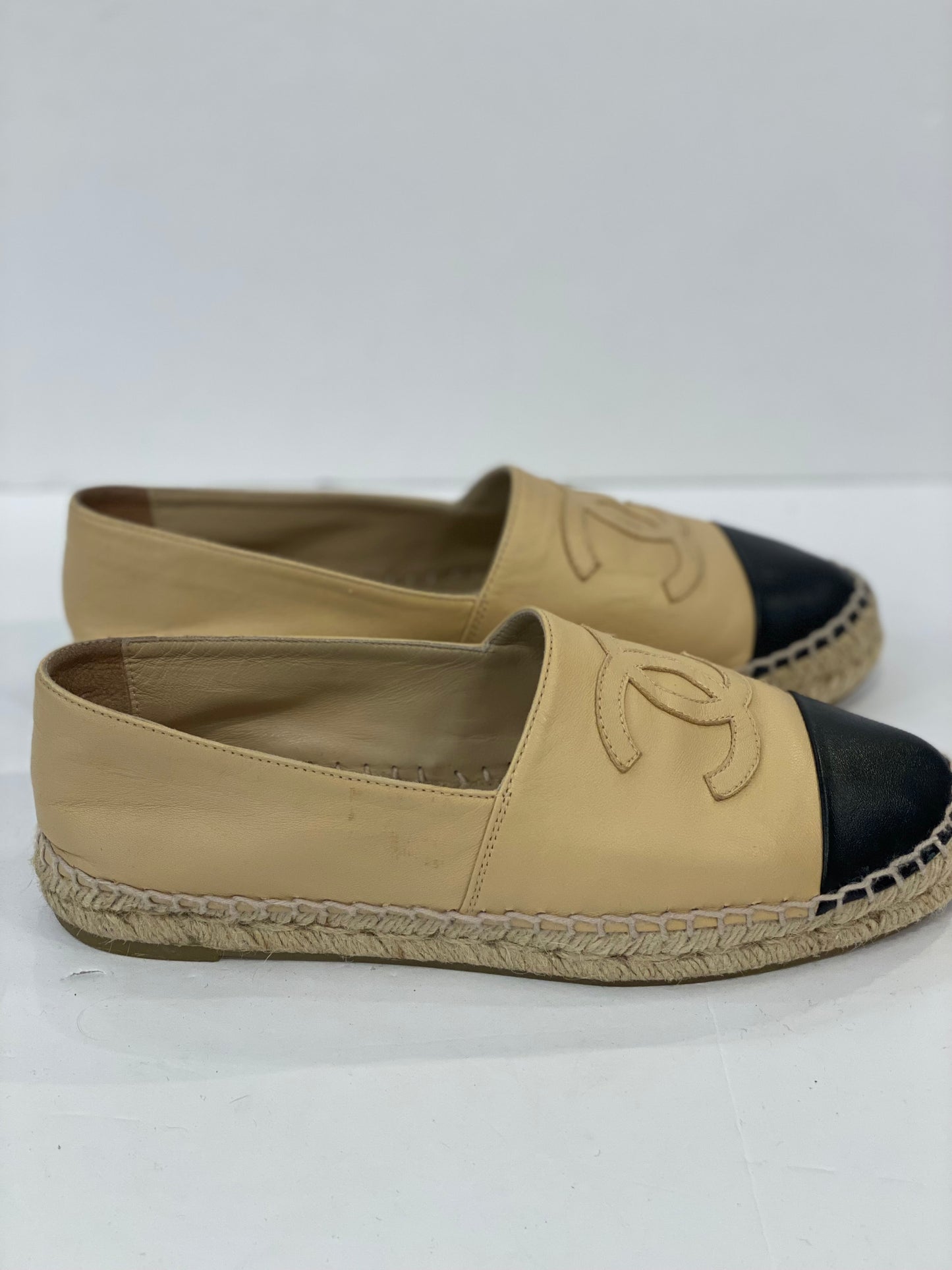 CHANEL Bi-Color Leather Espadrilles / US6.5-EU37