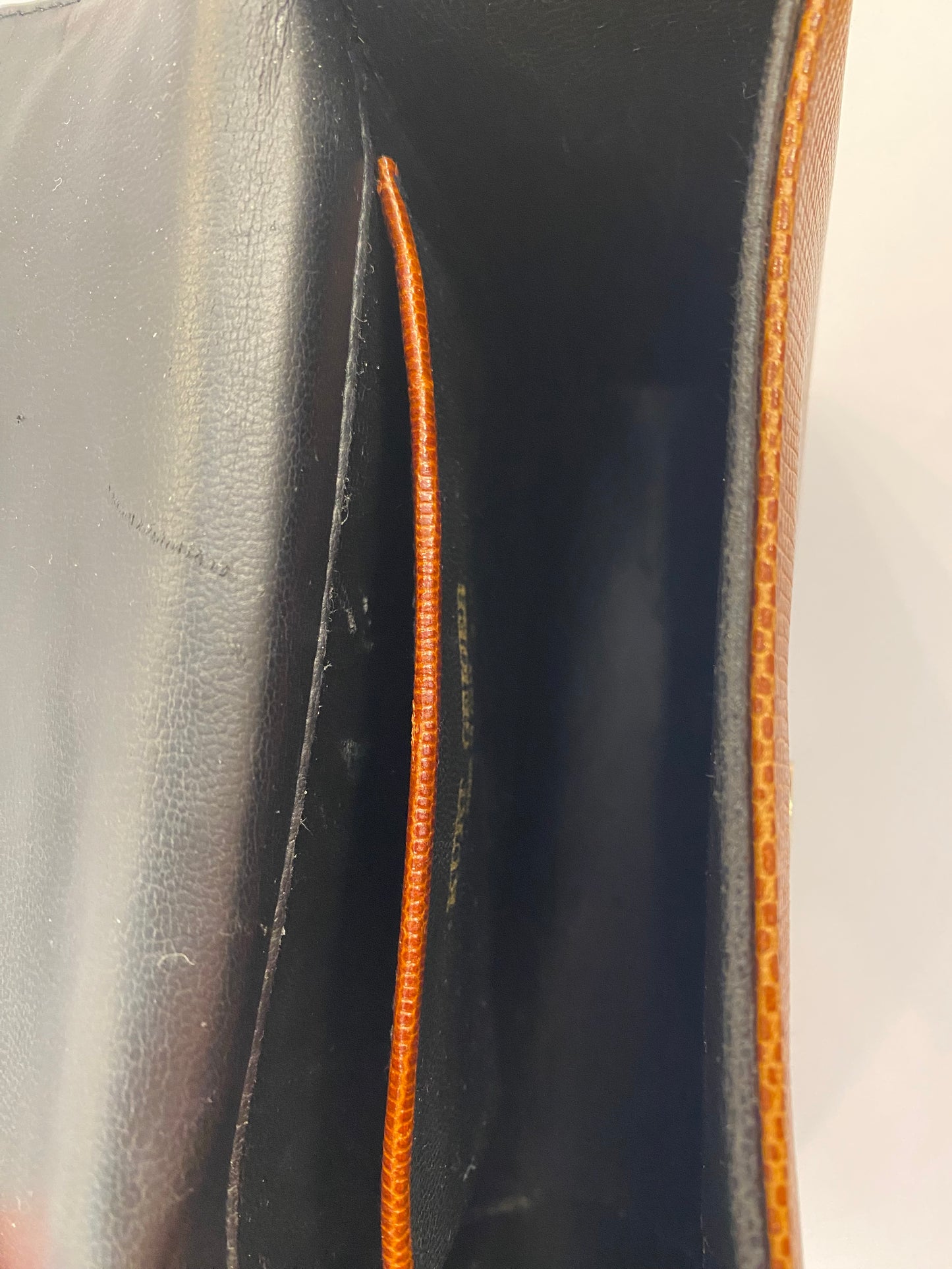 KURT GEIGER Cross Body Bag