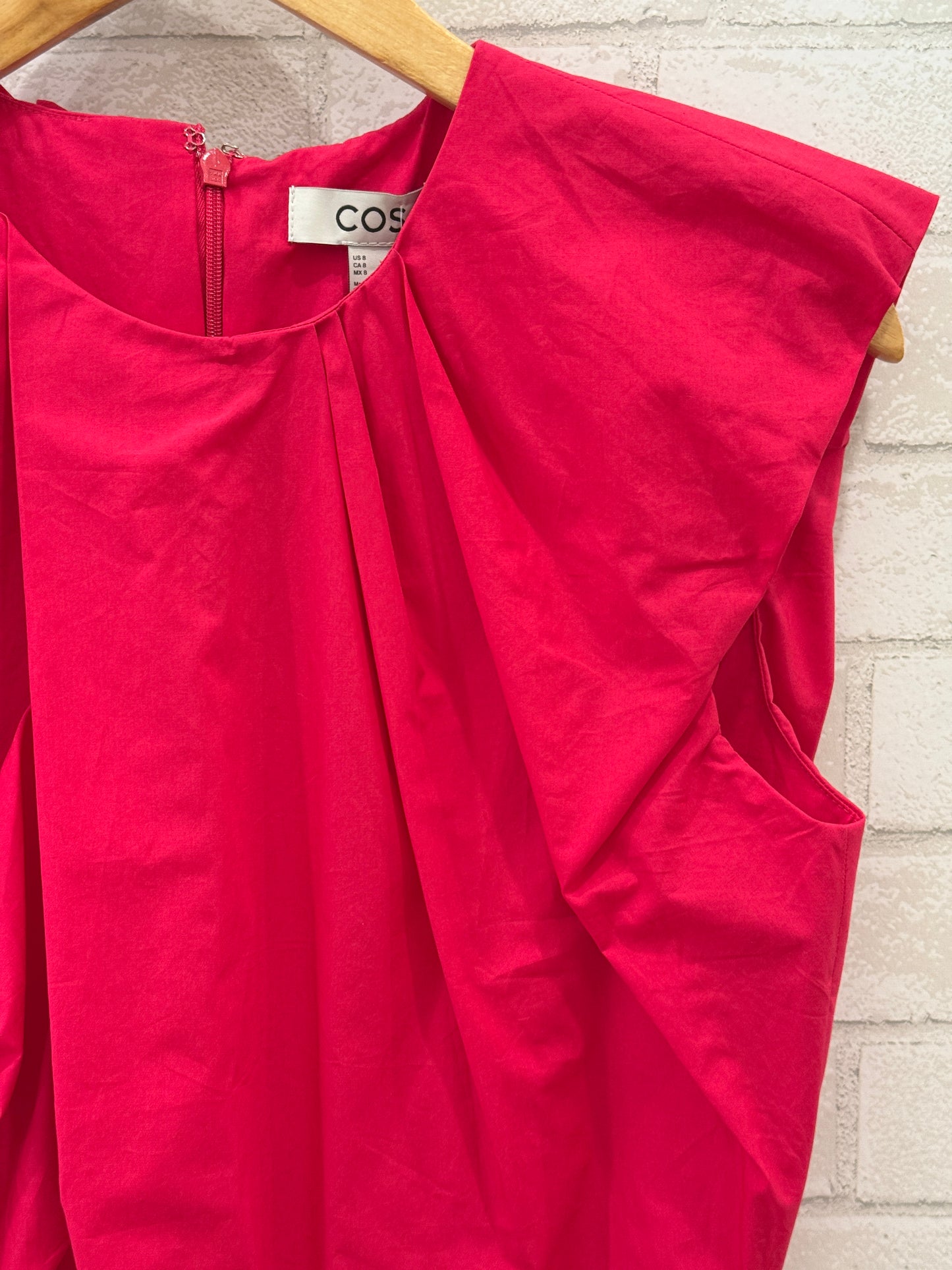 COS NWT Sleeveless Top / M-US8