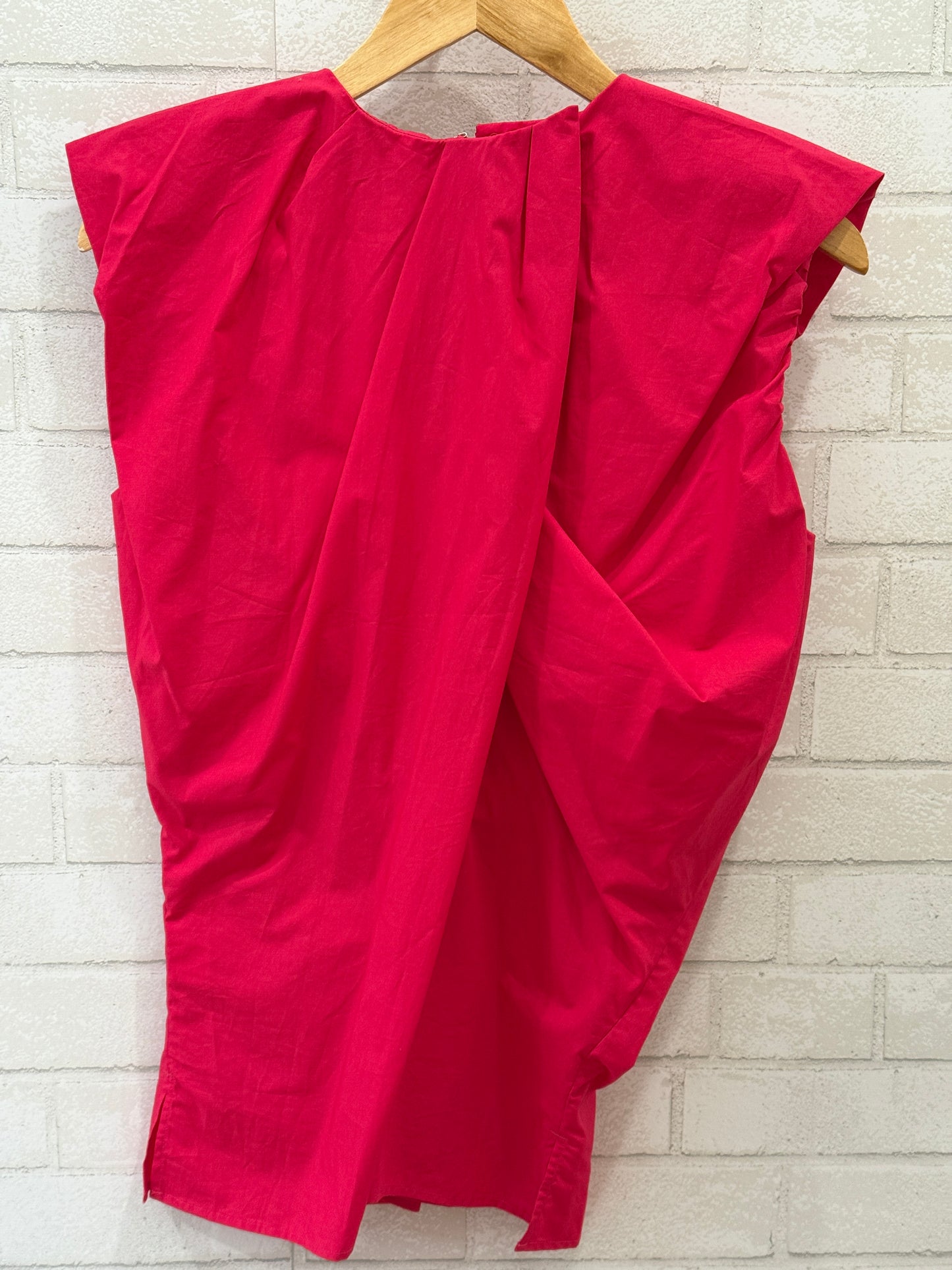 COS NWT Sleeveless Top / M-US8