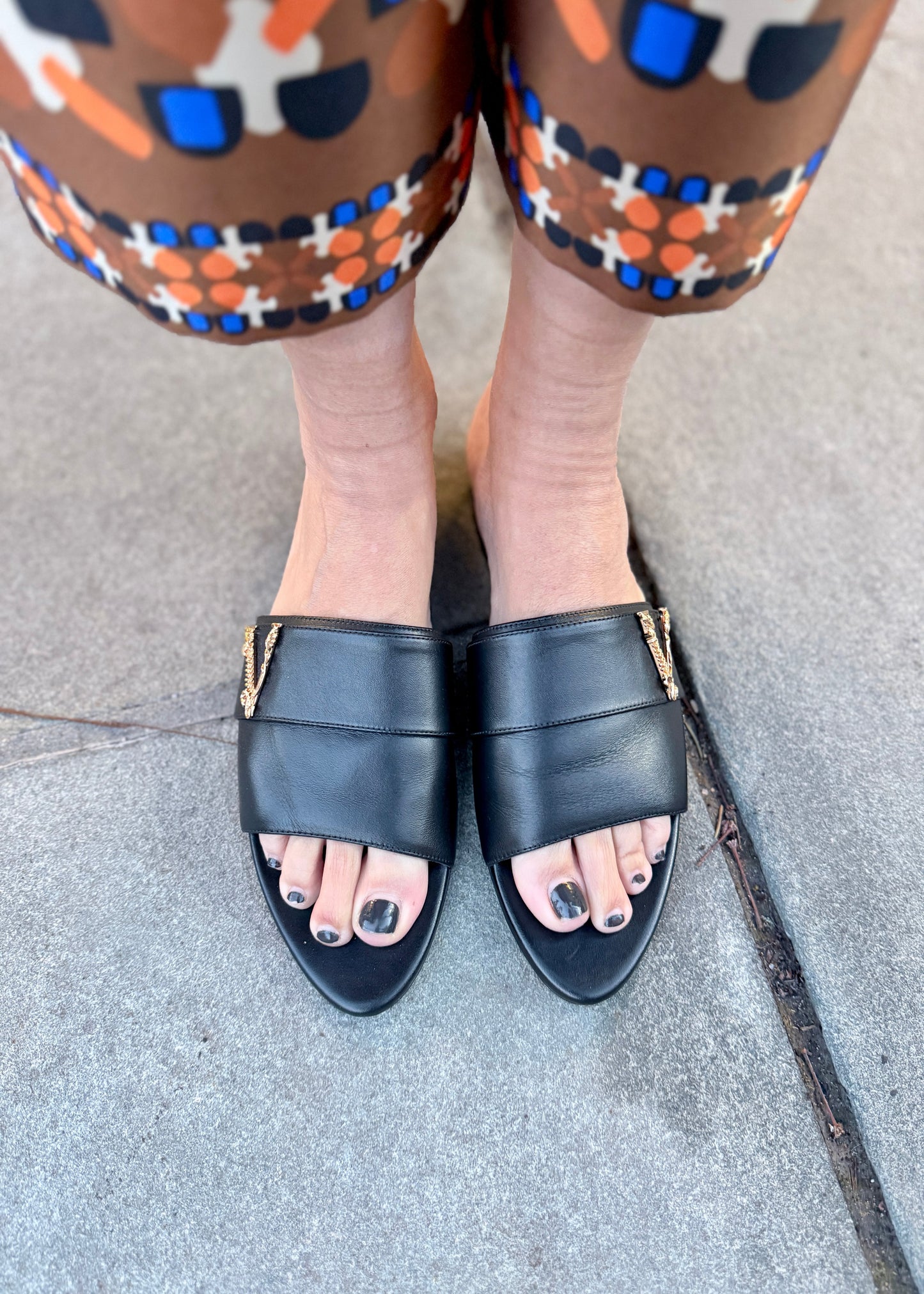 VERSACE NWT Sandals Vitello / US6.5 EU37