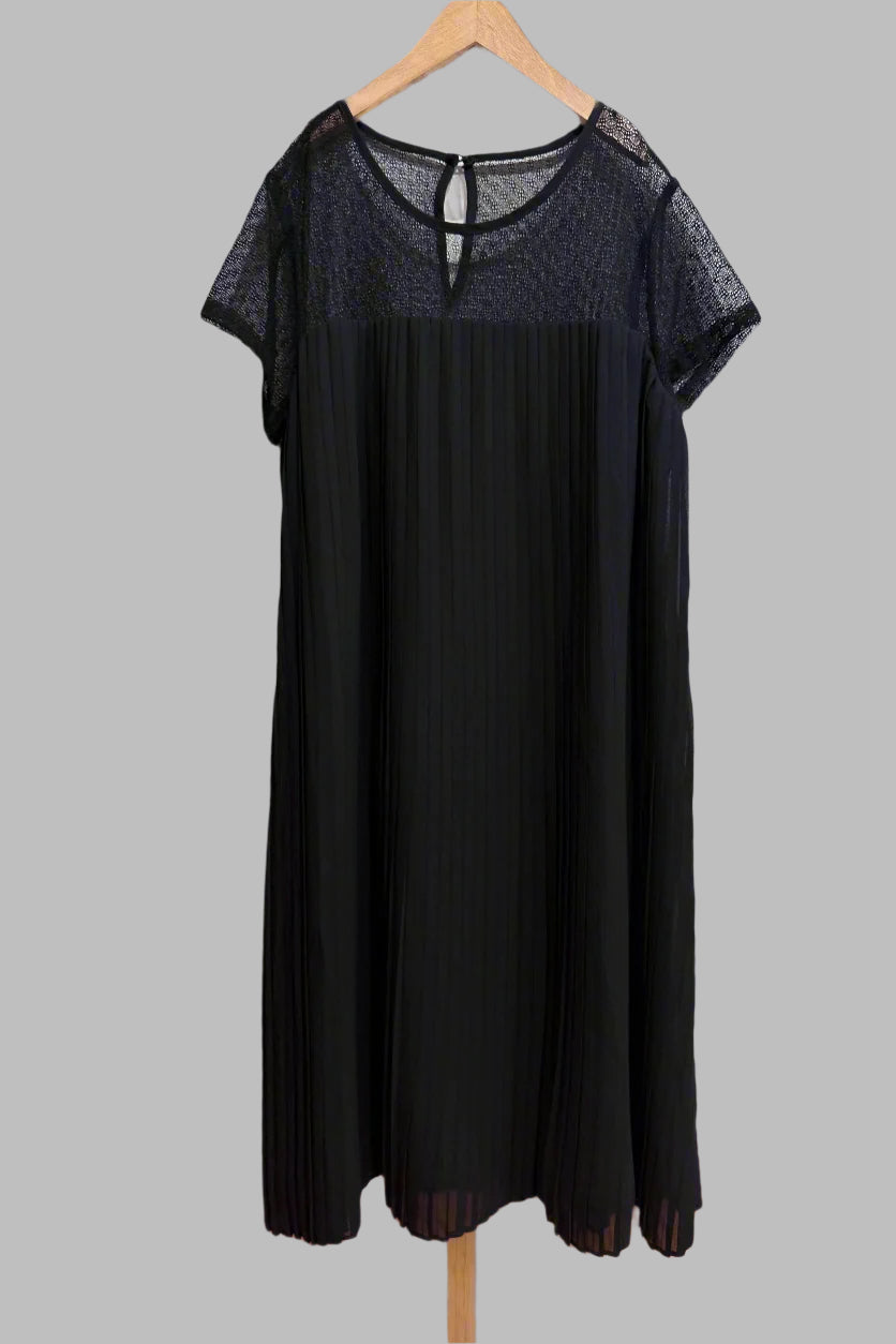 BCBG NWT Black dress SS / 16Y
