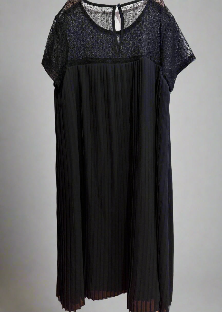 BCBG NWT Black dress SS / 16Y