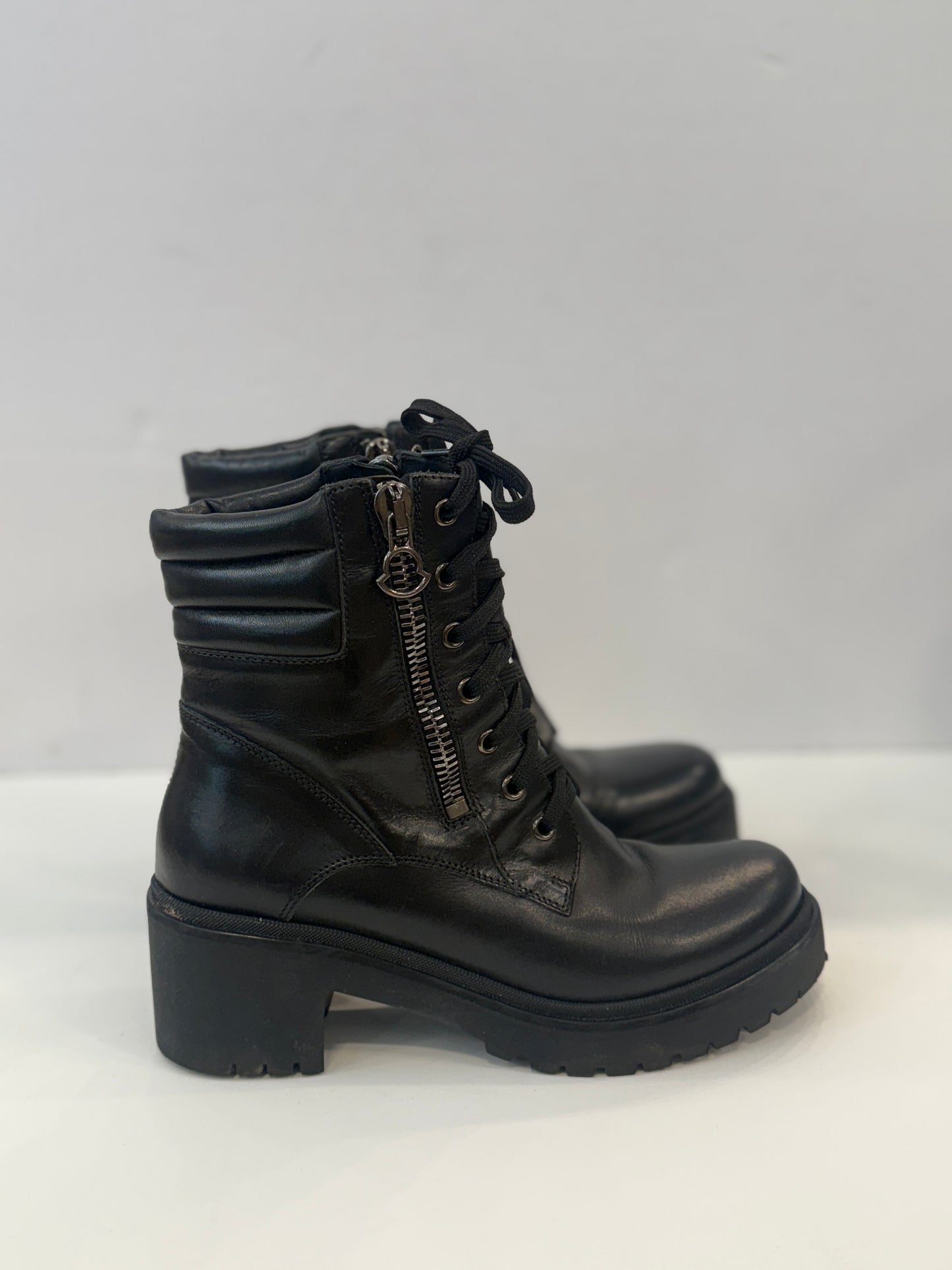 MONCLER Leather Boots / EU37.5 US37.5