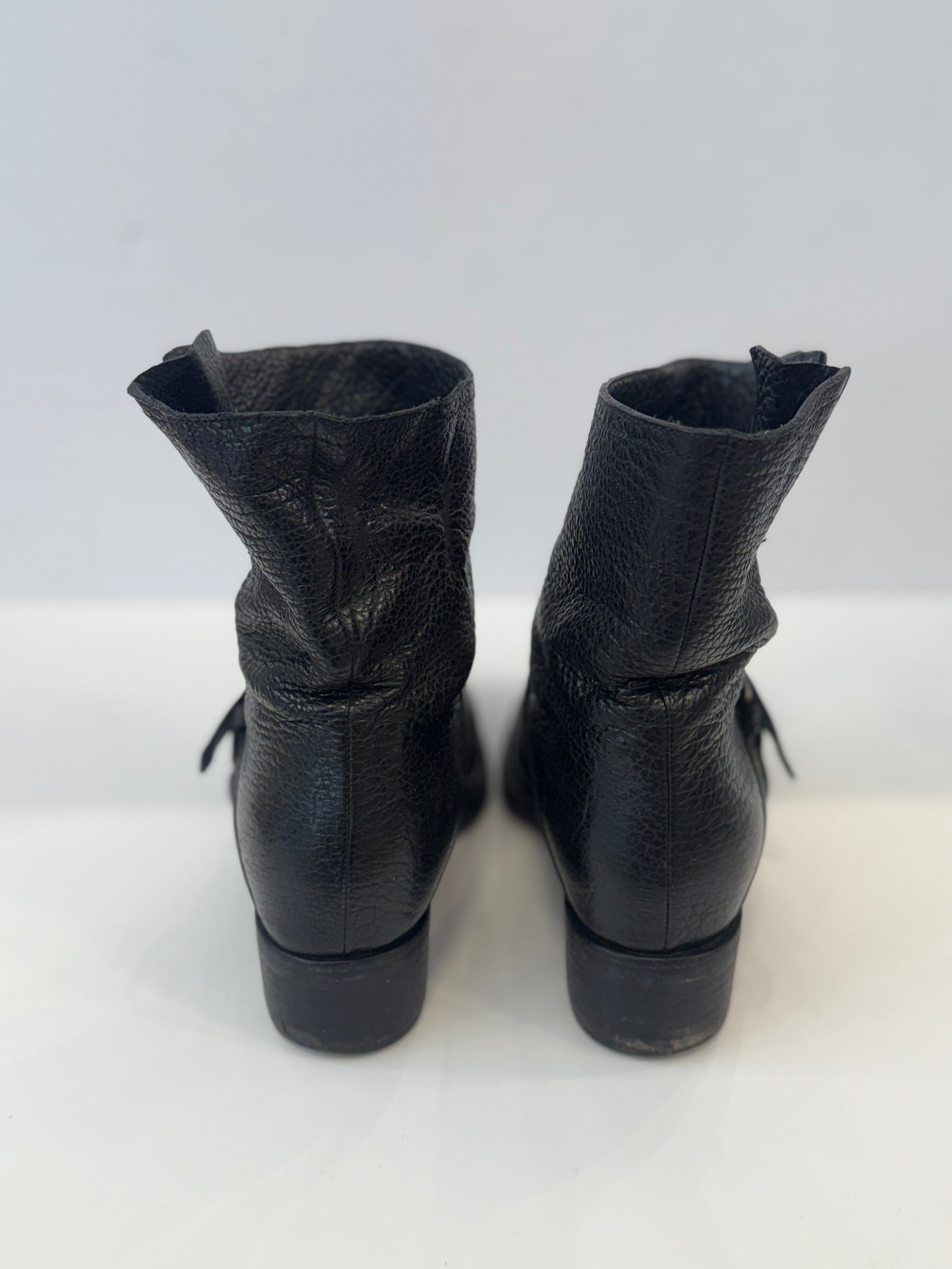 MIU MIU Boots / EU37 US 7