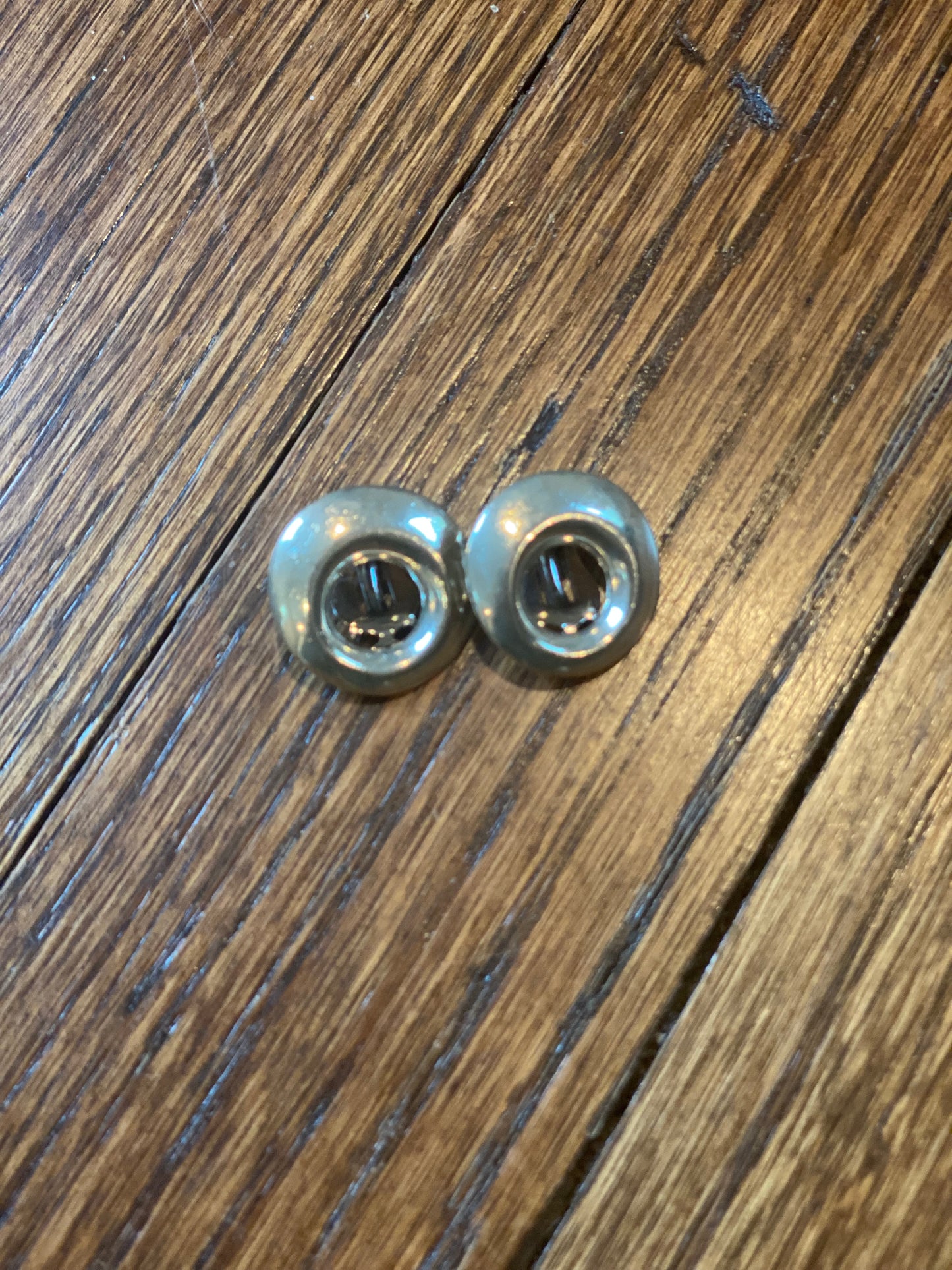 NO BRAND Silver round clip earrings