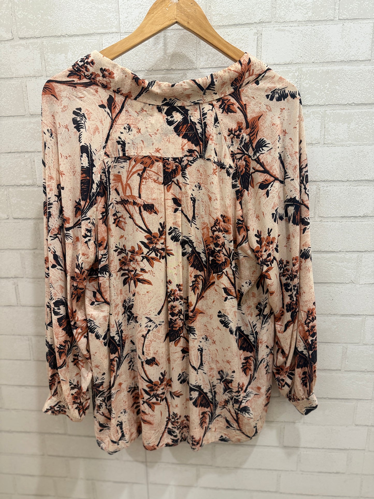 FREE PEOPLE LS Buttoned Flowers Shirt/ S