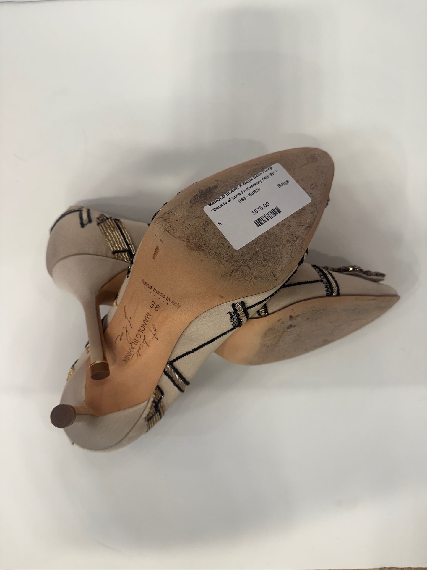 MANOLO BLAHNIK Beige Satin Pump "Decade of Love Anniversary 54th St" / US8 - EUR38