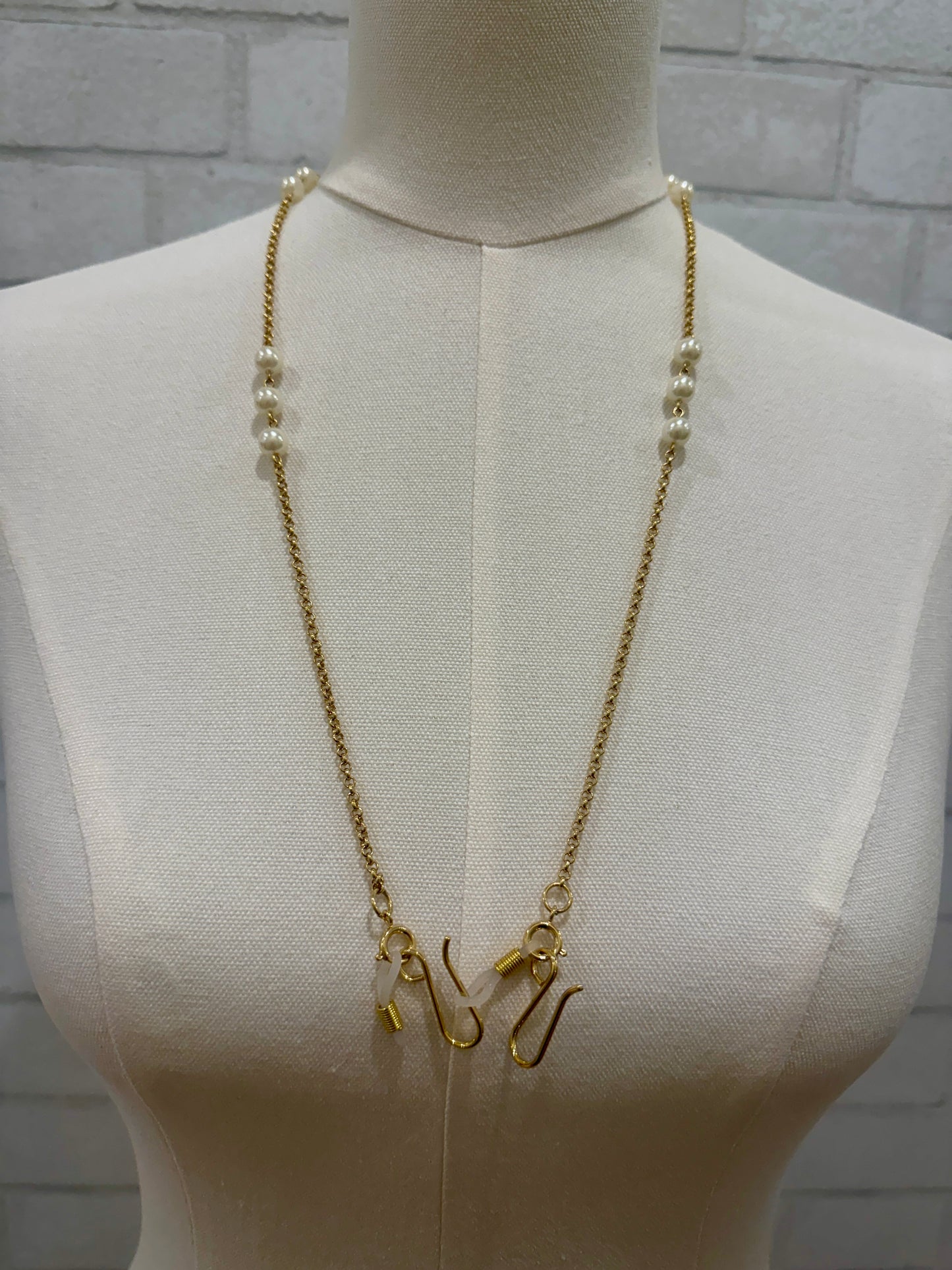 GLASSES HOLDER /NECKLACE