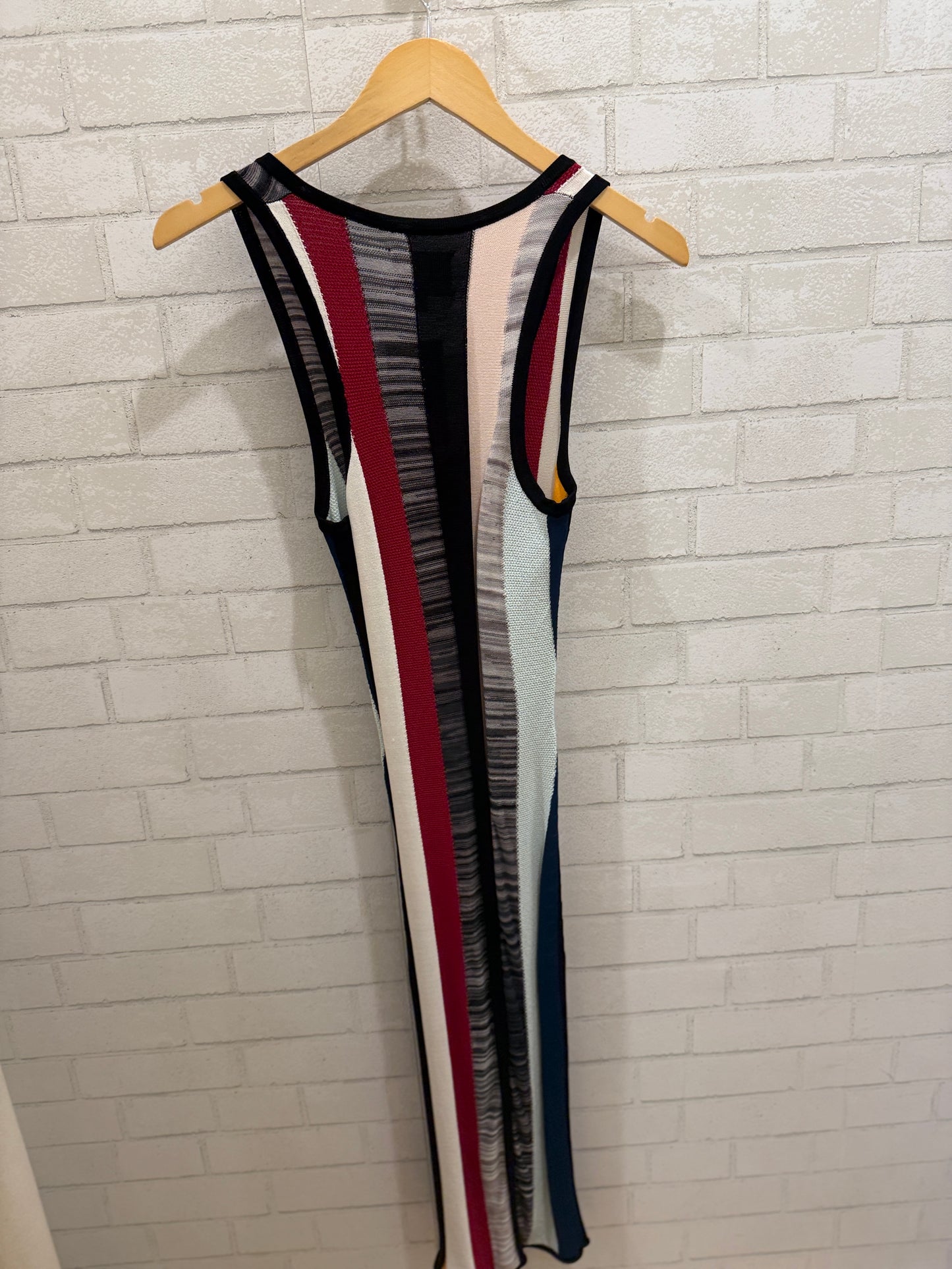 5a 7 knitted No Sleeves Midi Dress/S