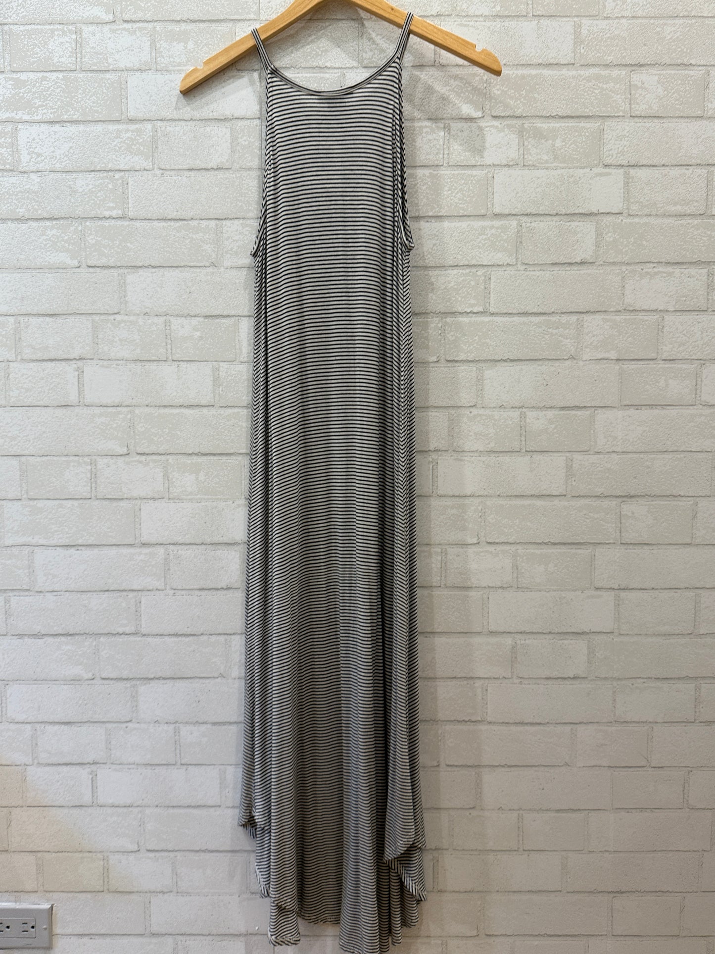 AQUA Sleeveless Summer Long Dress / S