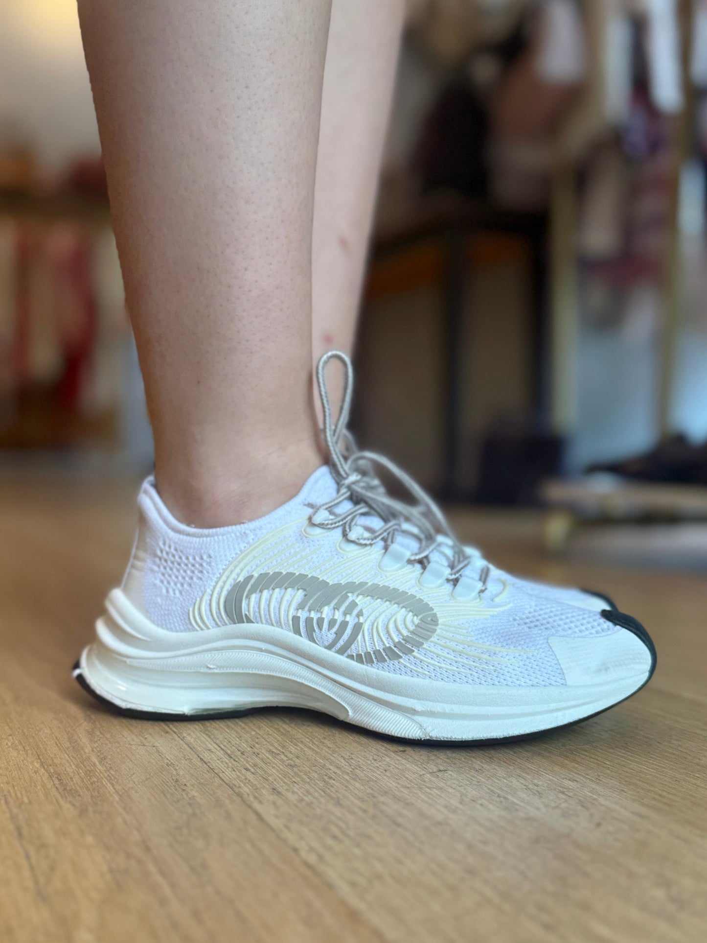 GUCCI RUN Sneakers / US6-EU36