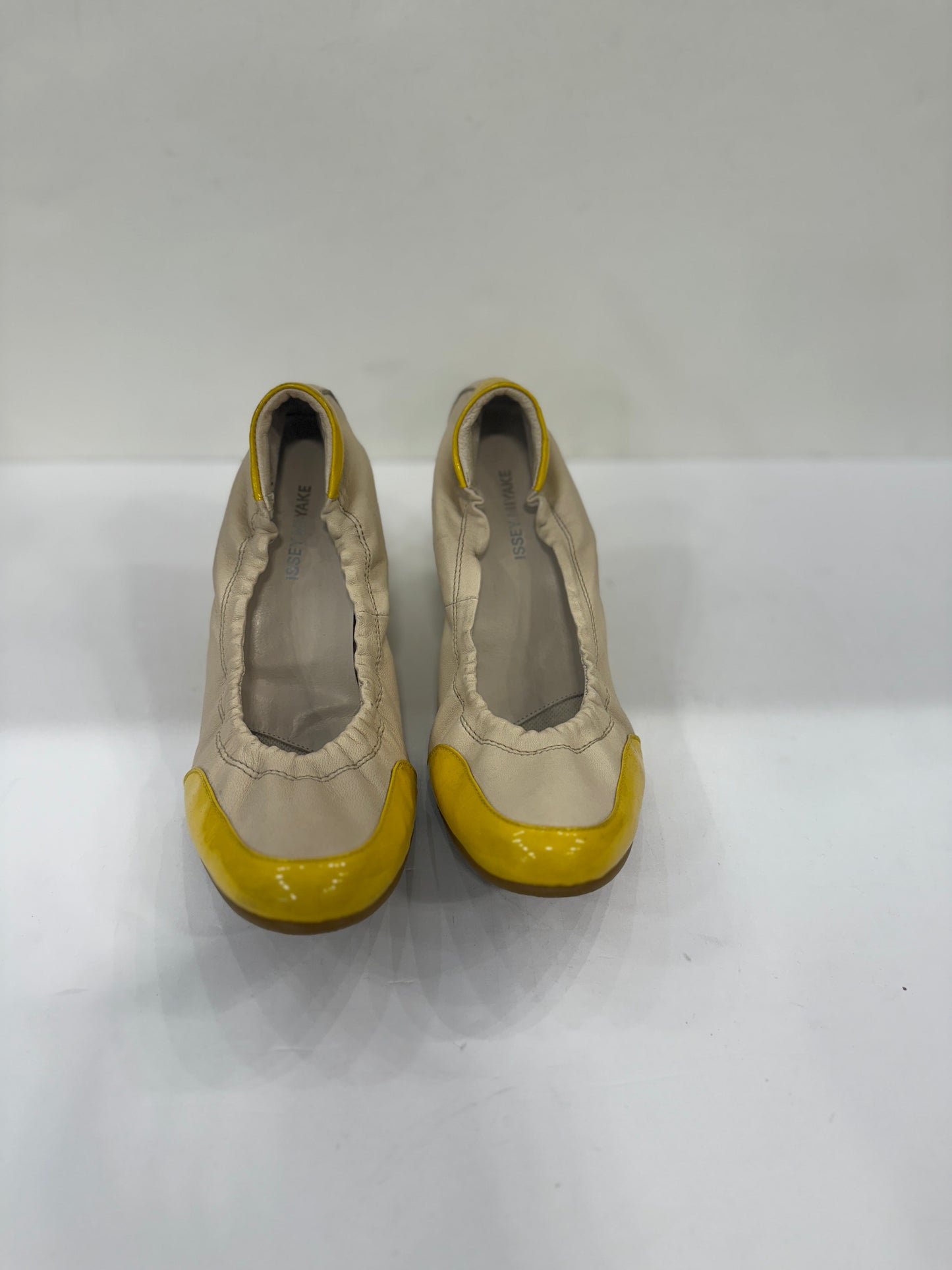ISSEY MIYAKE Leather Shoes Design Heel US: 7- EU:38