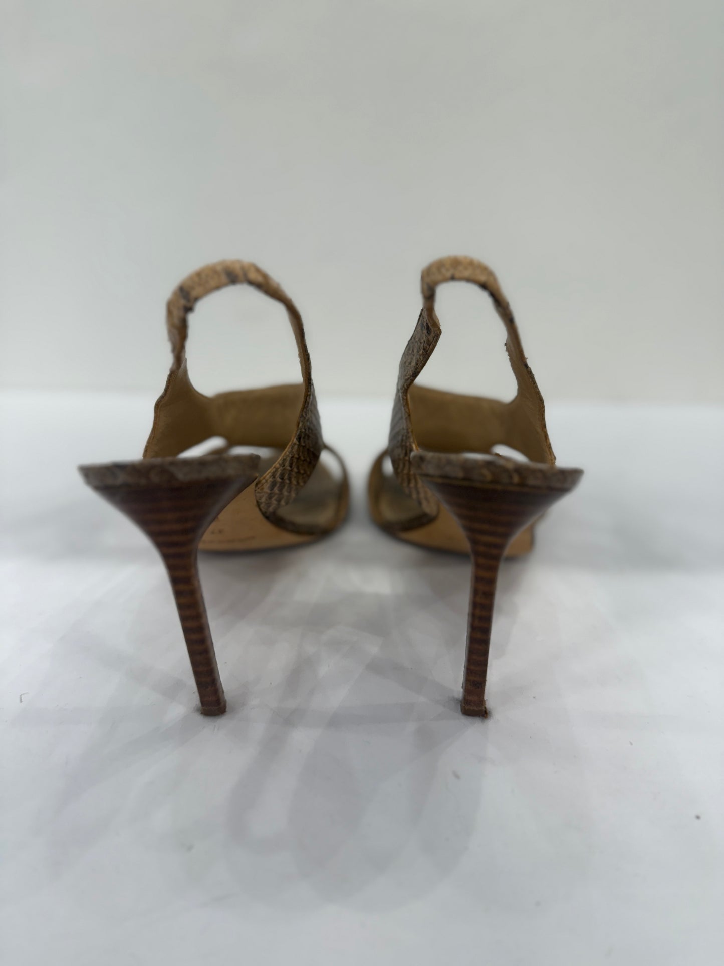 MANOLO BLAHNIK Snakeskin Sandals /US7