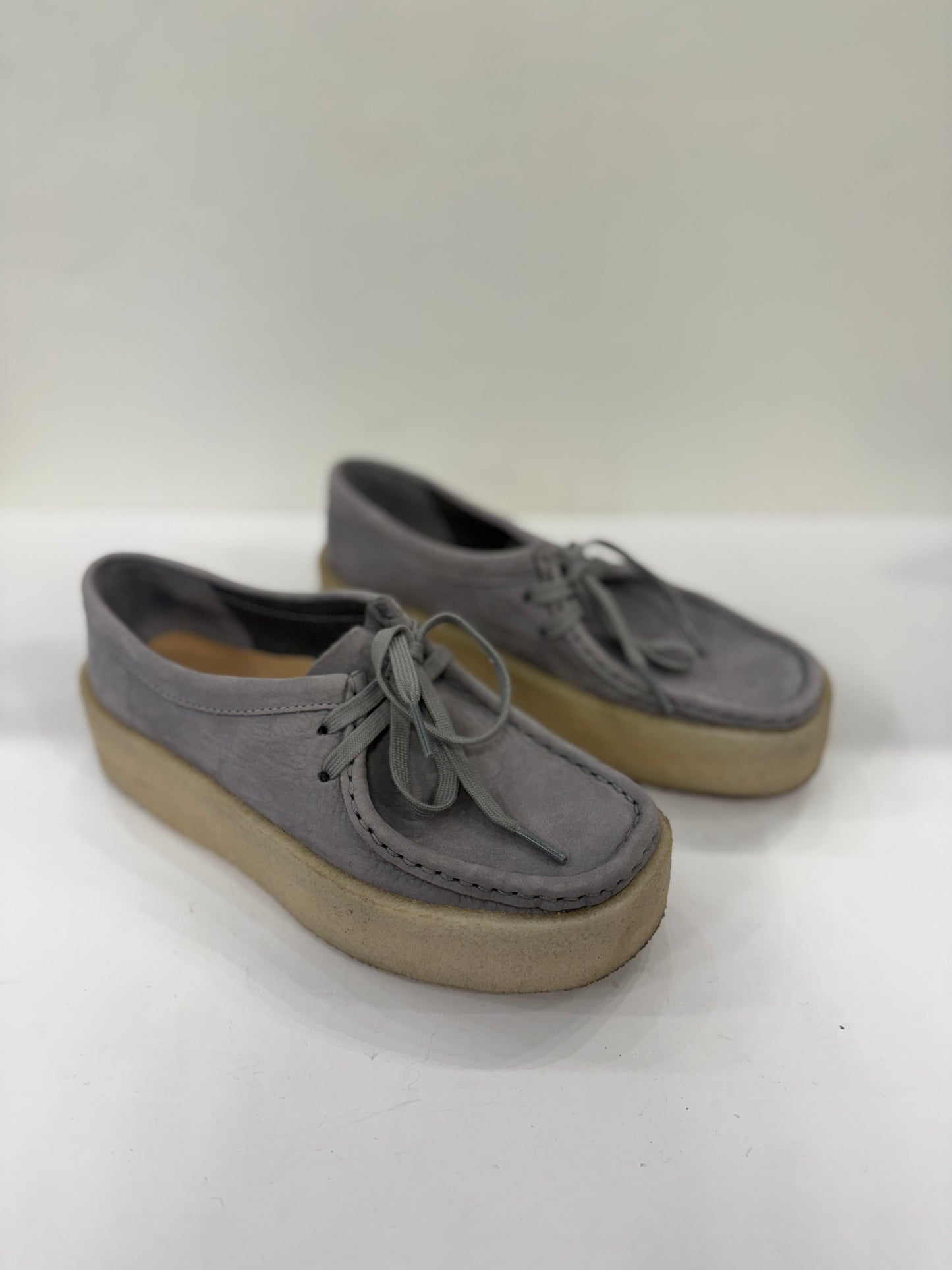 Clarks Originals Suede shoes / US 6.5