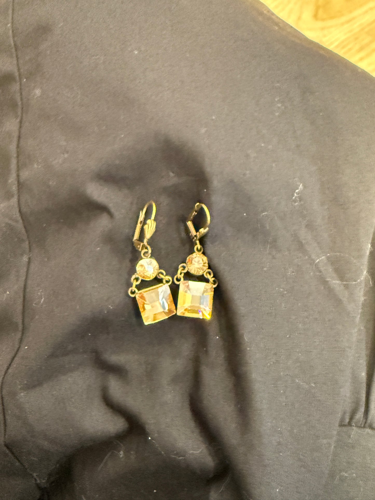 NO BRAND Brown Stone Drop Earrings