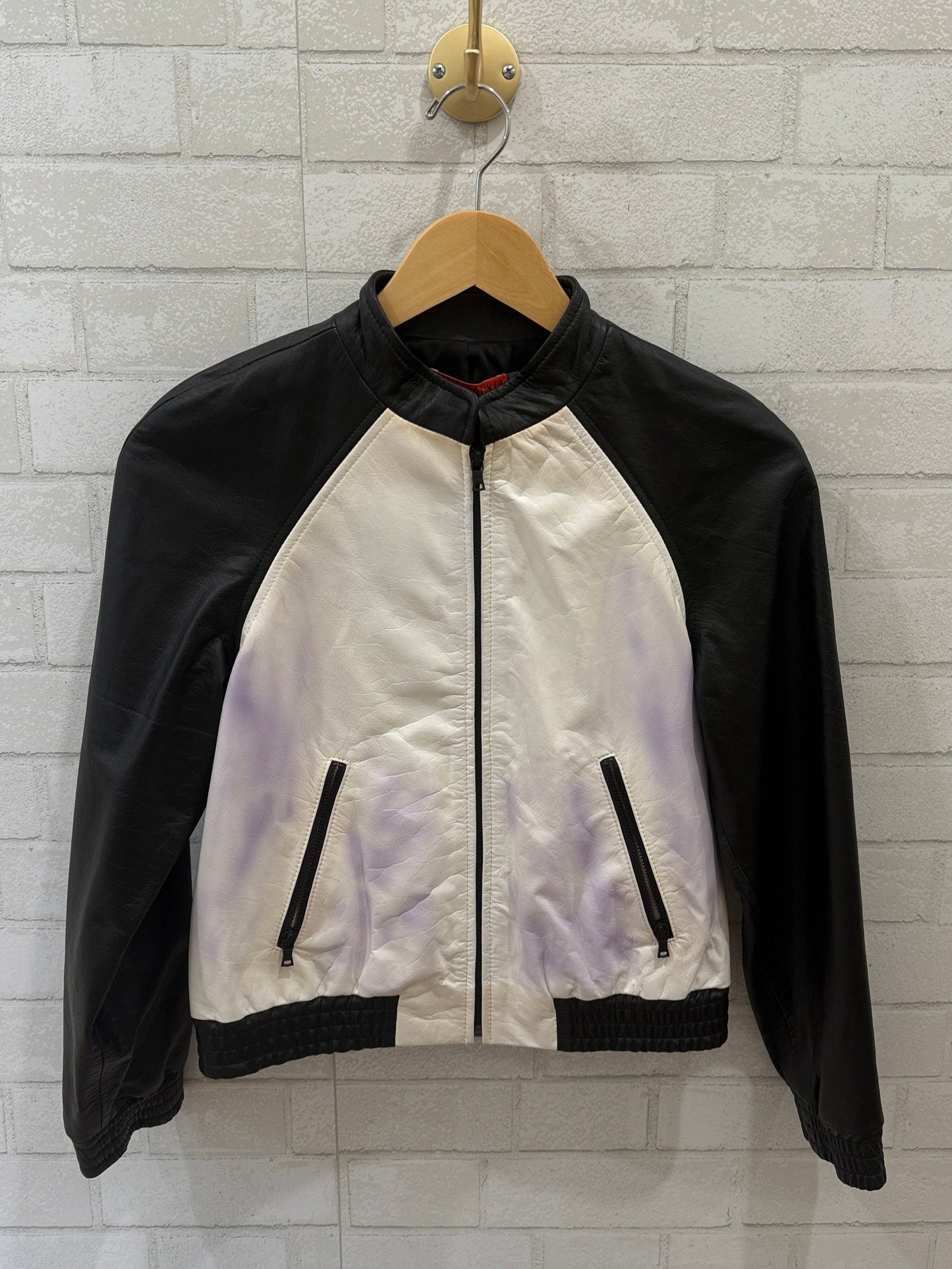 ALICE+OLIVIA Zipped Cow Leather Jacket / XS-EU34