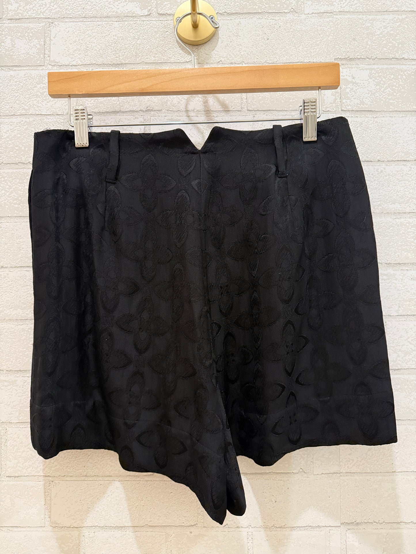 SANDRO Satin Shorts / M-EU40