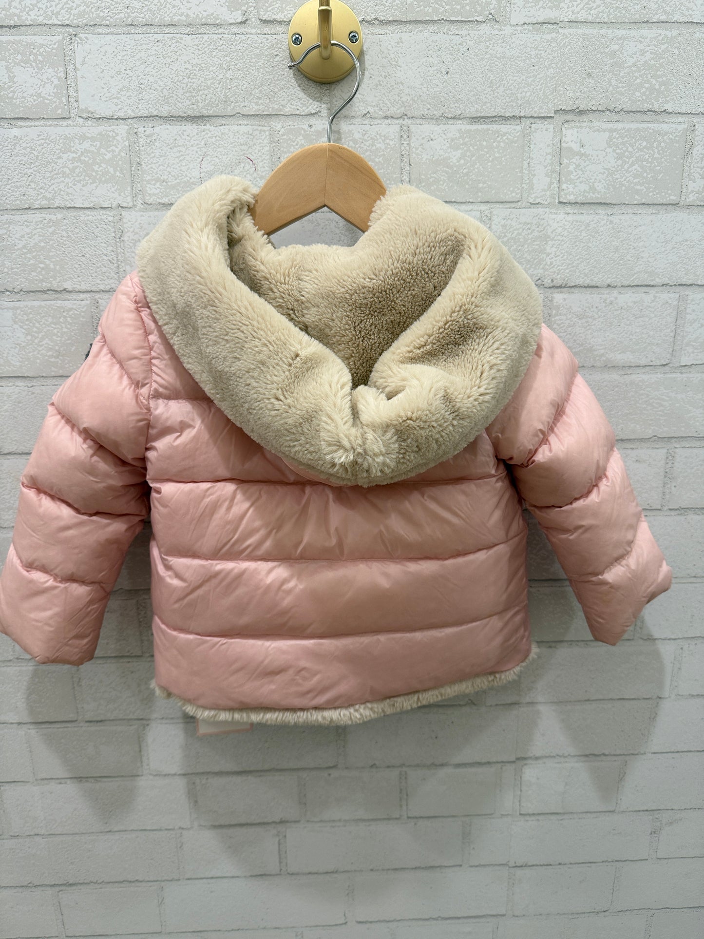 IL GUFO Button Up Inside False Fur Coat/ 18M