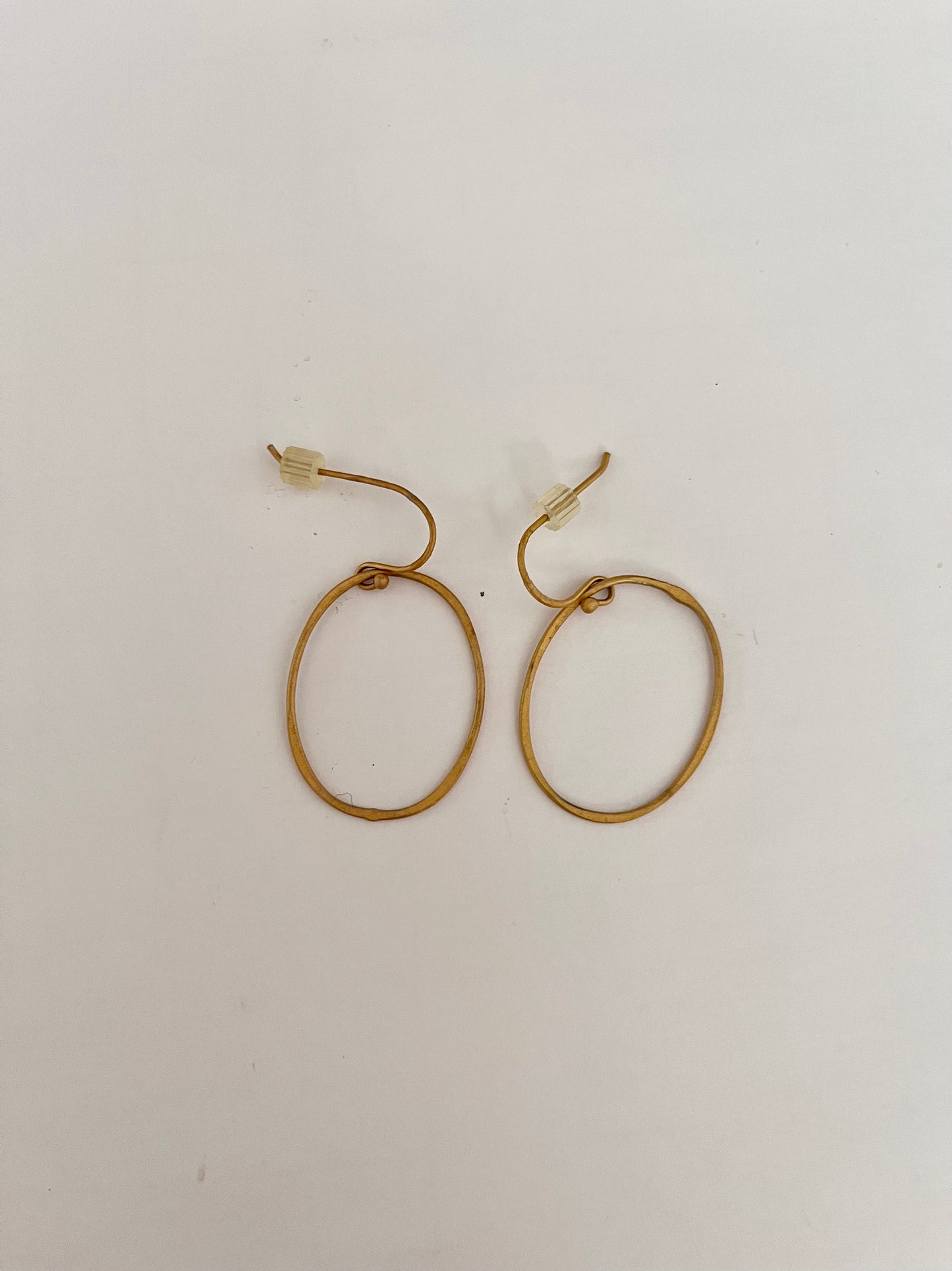 NO BRAND Matte Gold Oval Hoops Earrings