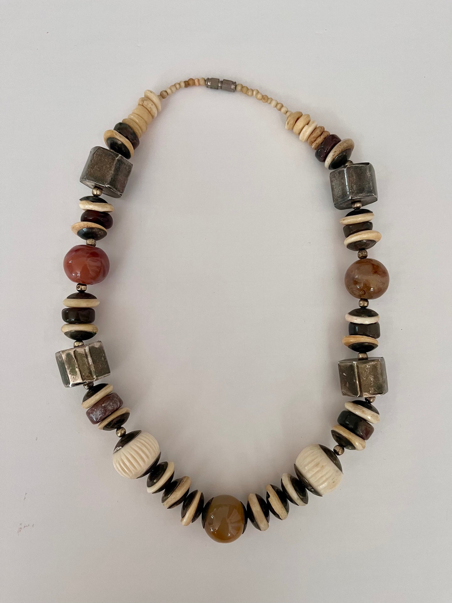 NO BRAND Vintage Chunky Beads Necklace