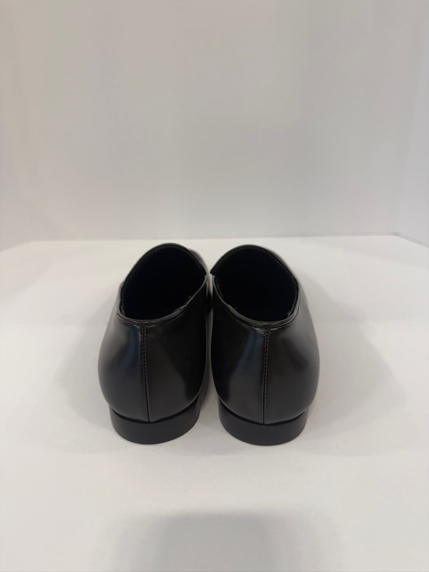 TOTEME NWT The Oval Loafer/ EU36- US6
