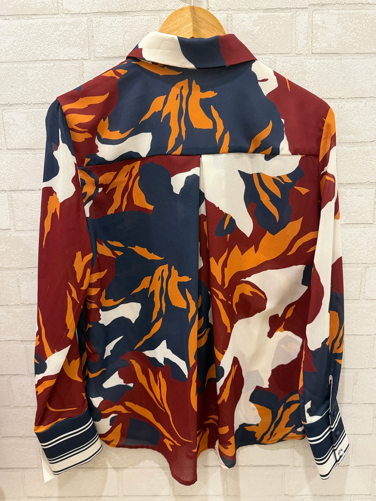 C/MEO COLLECTIVE NWT Button Up Printed Shirt/US M-EU 40