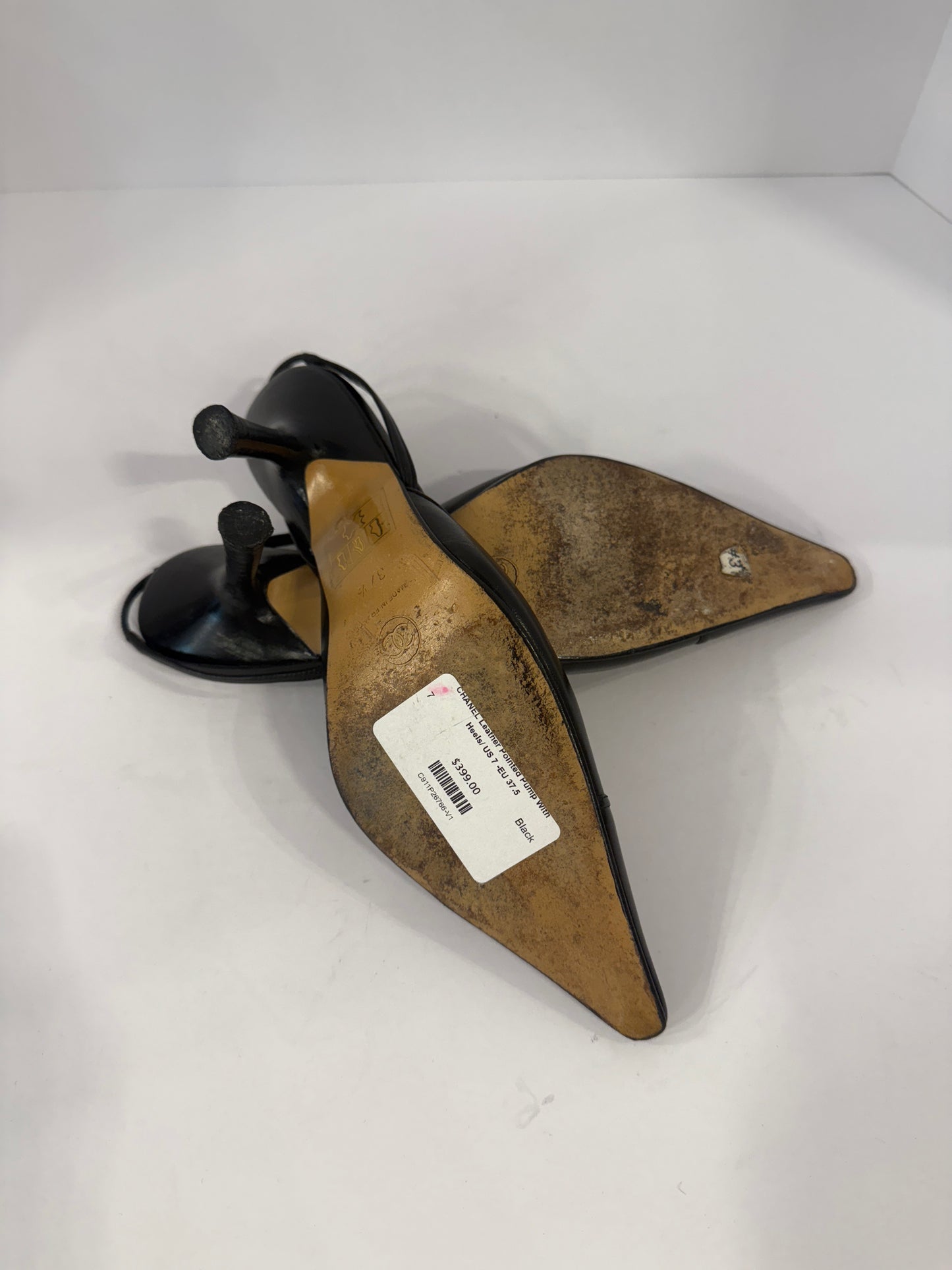CHANEL Leather Pointed Pump With Heels/ US 7 -EU 37.5